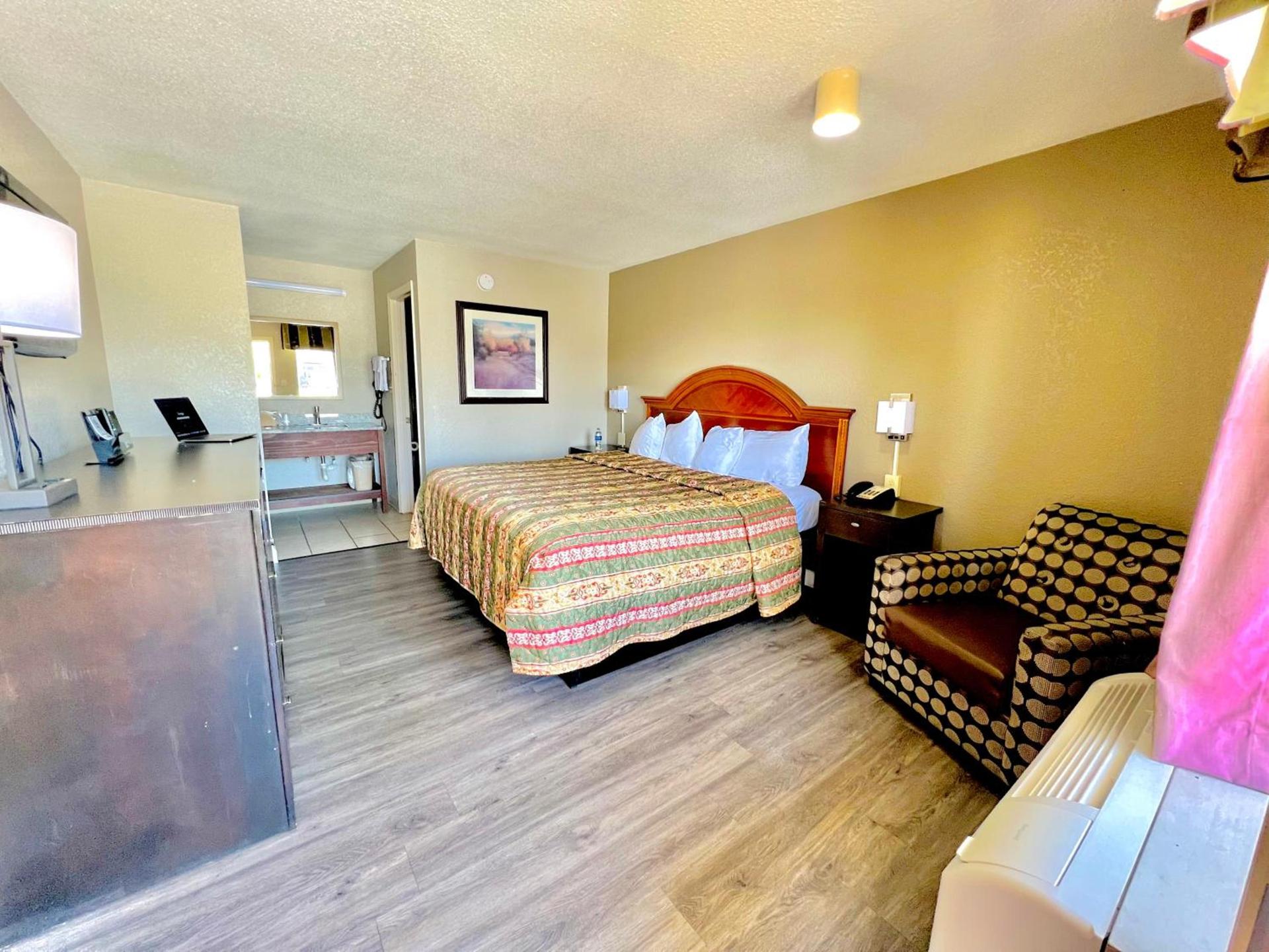 Rodeway Inn Expo Center photo 24