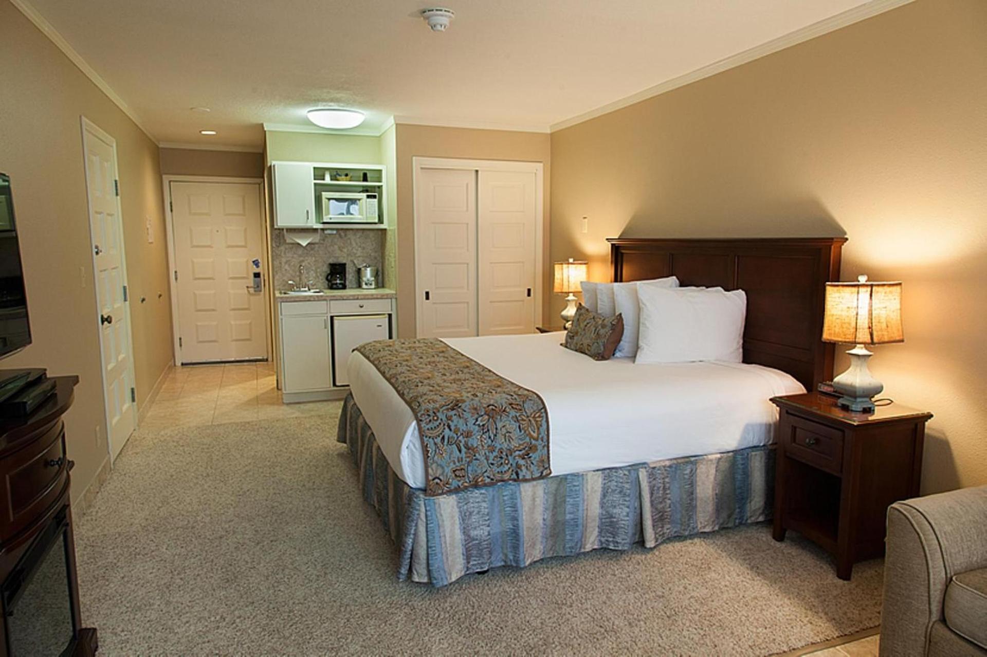 Inn at Spanish Head Resort Hotel photo 11