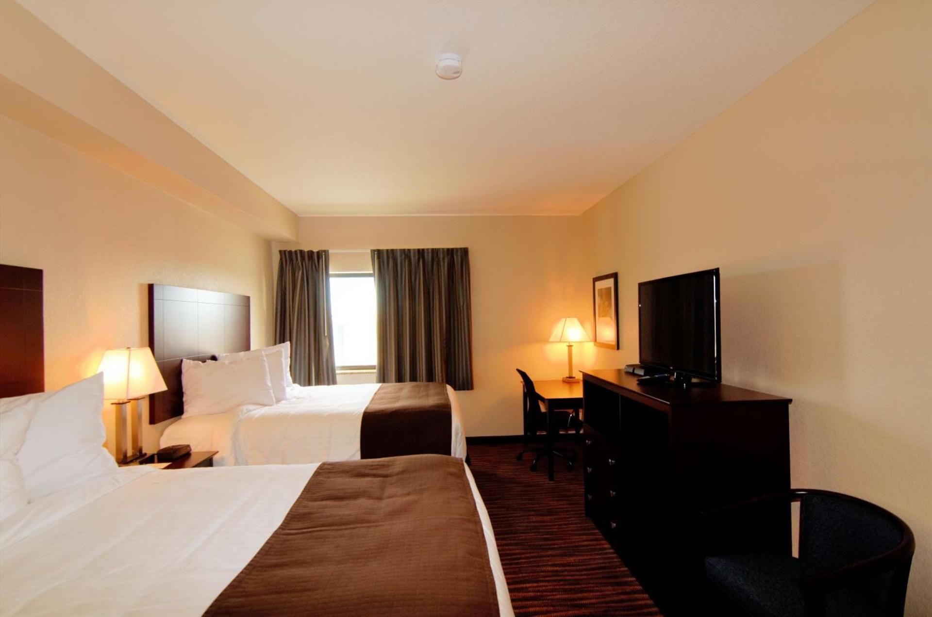 Cobblestone Inn & Suites - Denison | Oak Ridge photo 27