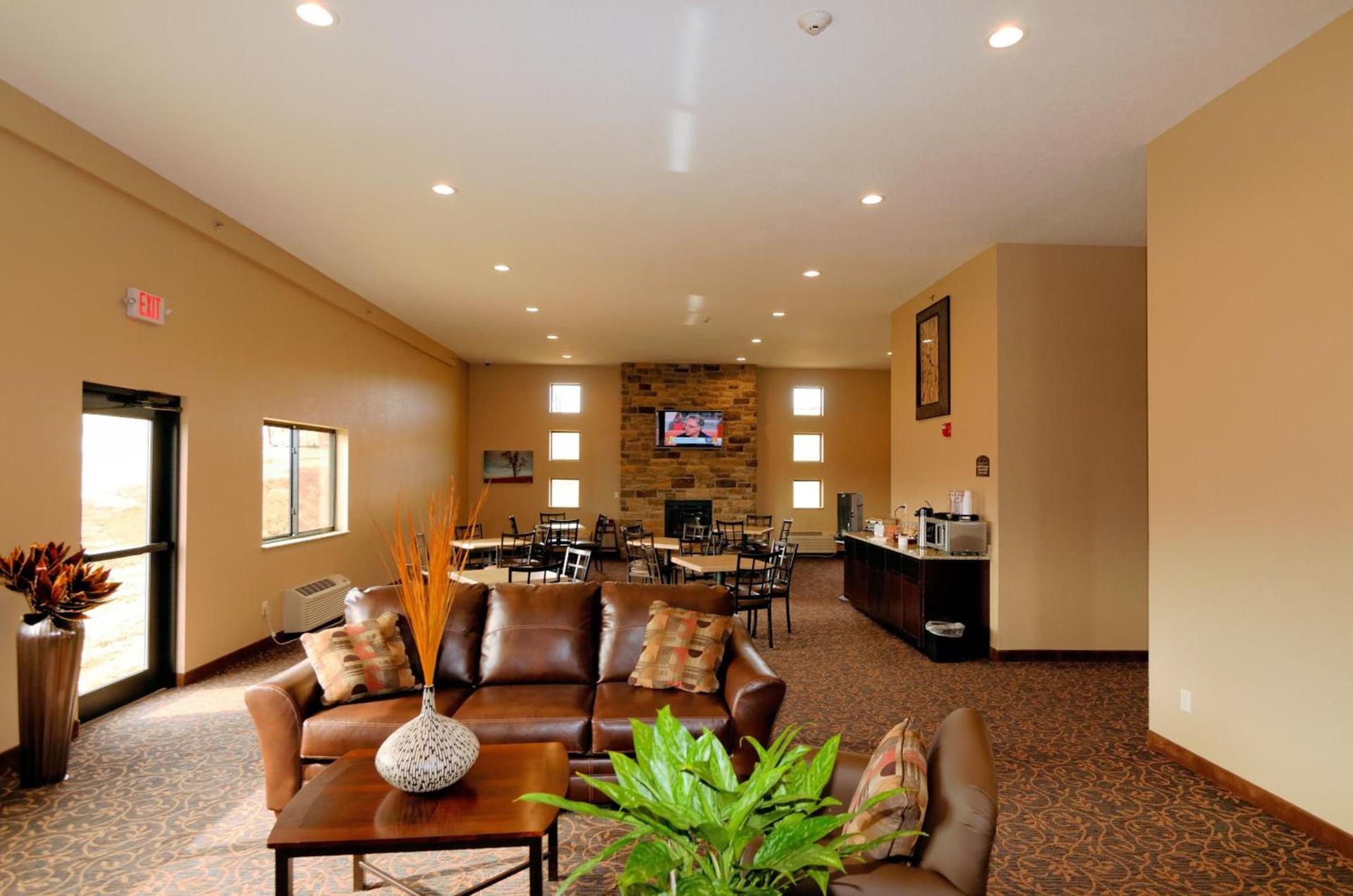 Cobblestone Inn & Suites - Denison | Oak Ridge photo 36