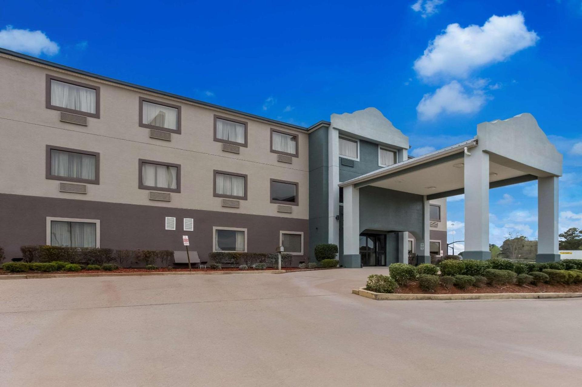 Quality Inn & Suites Pearl-Jackson — hotel in Pearl