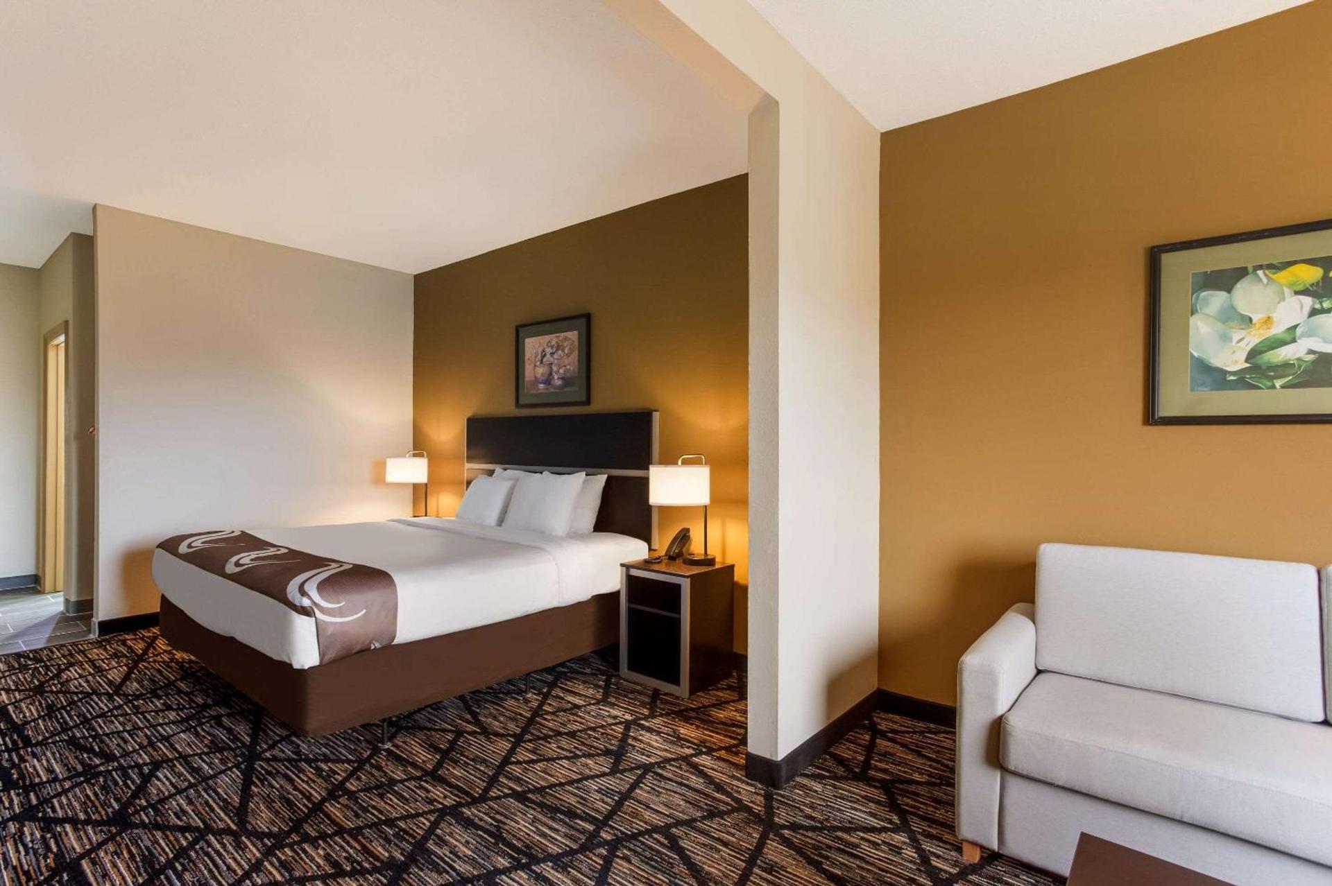 Quality Inn & Suites Pearl-Jackson photo 13