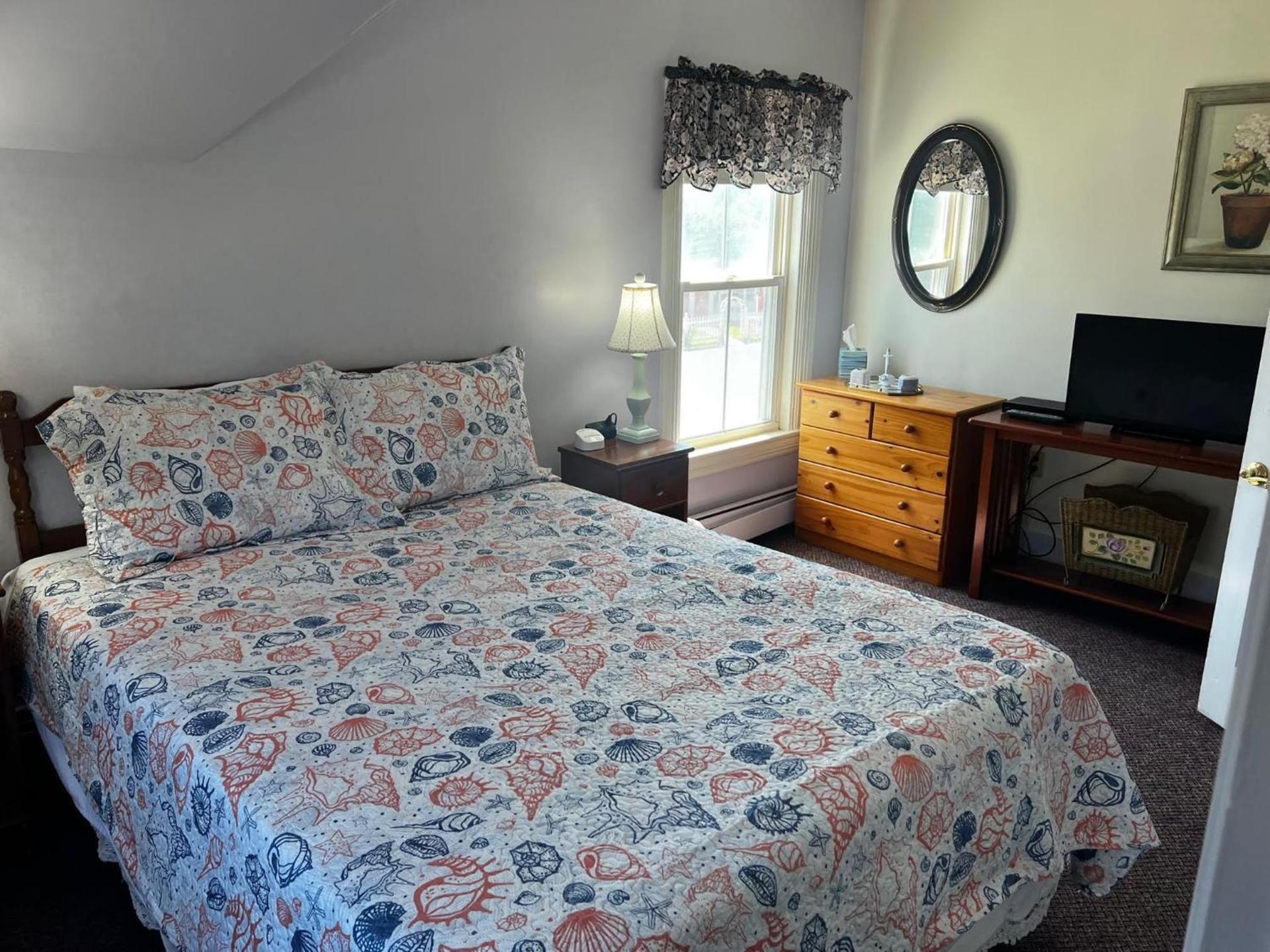 Claddagh Motel & Suites photo 79