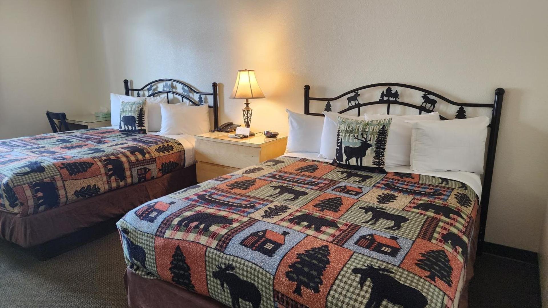 Antlers Inn photo 16