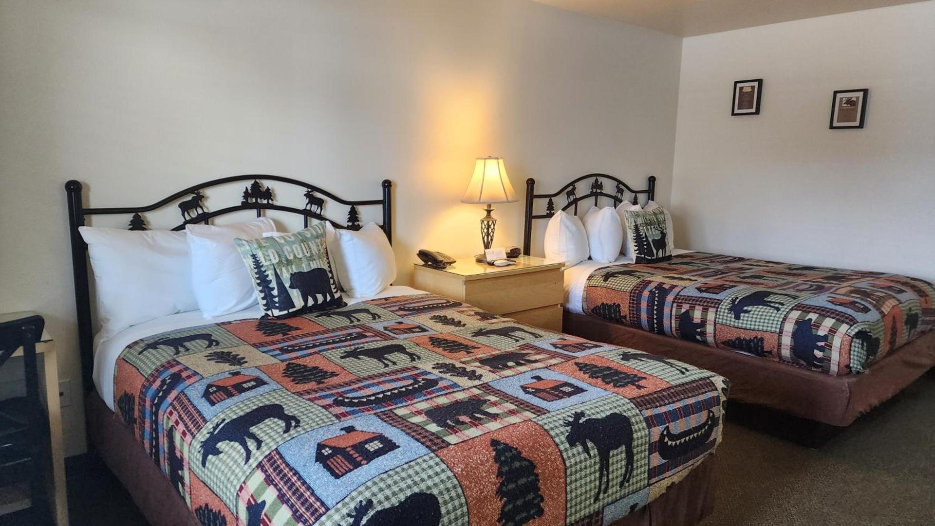 Antlers Inn photo 18