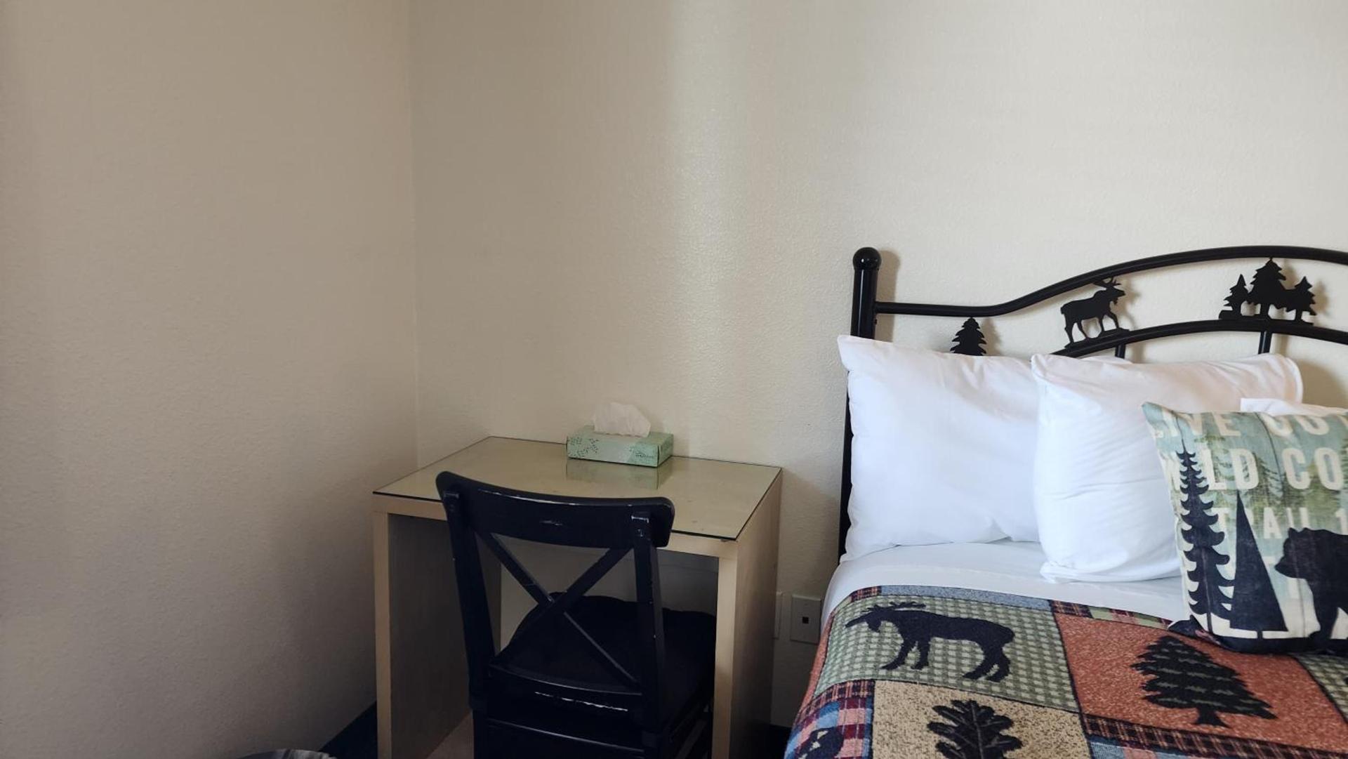 Antlers Inn photo 35