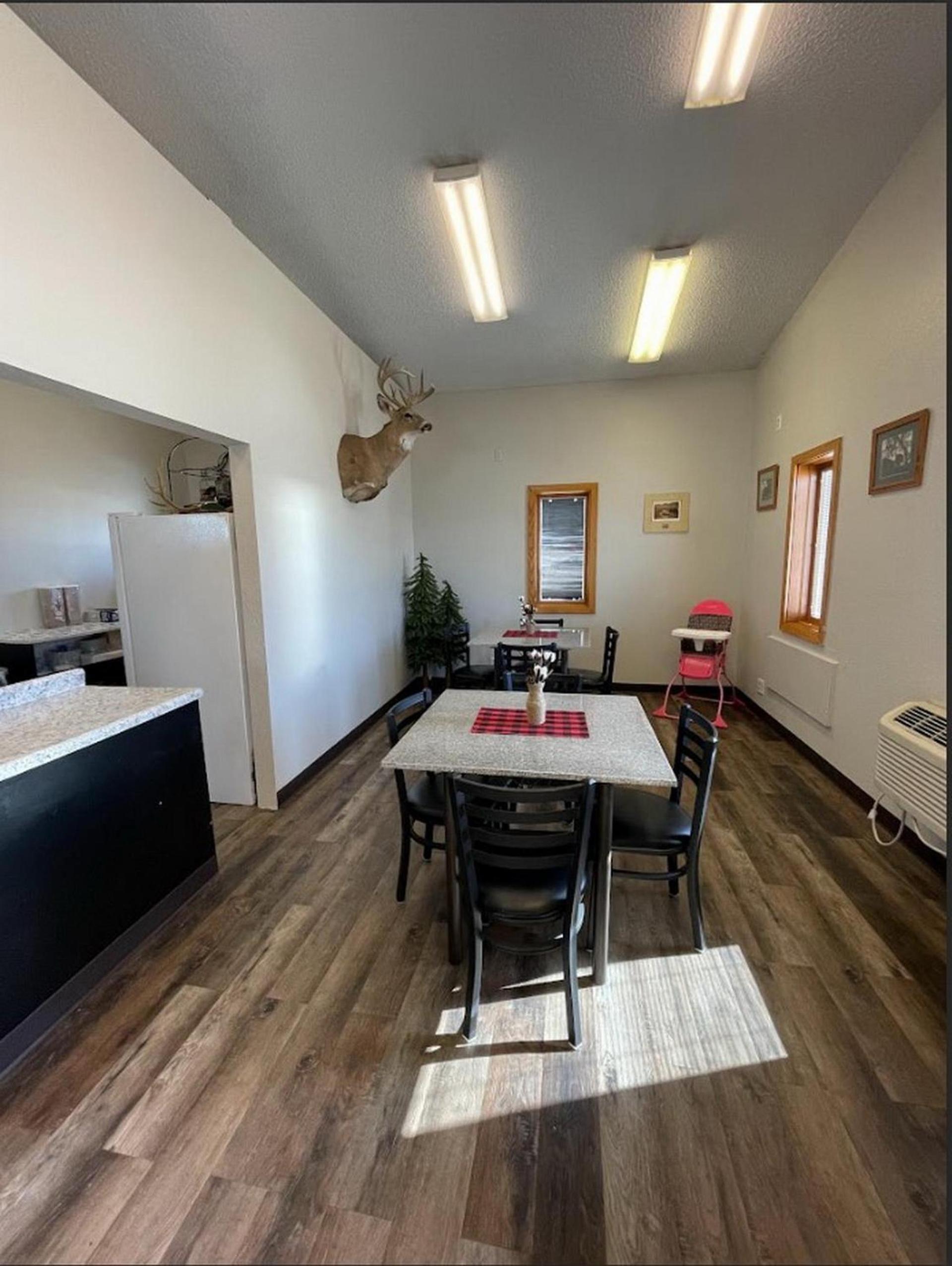 Glendive Lodge photo 31