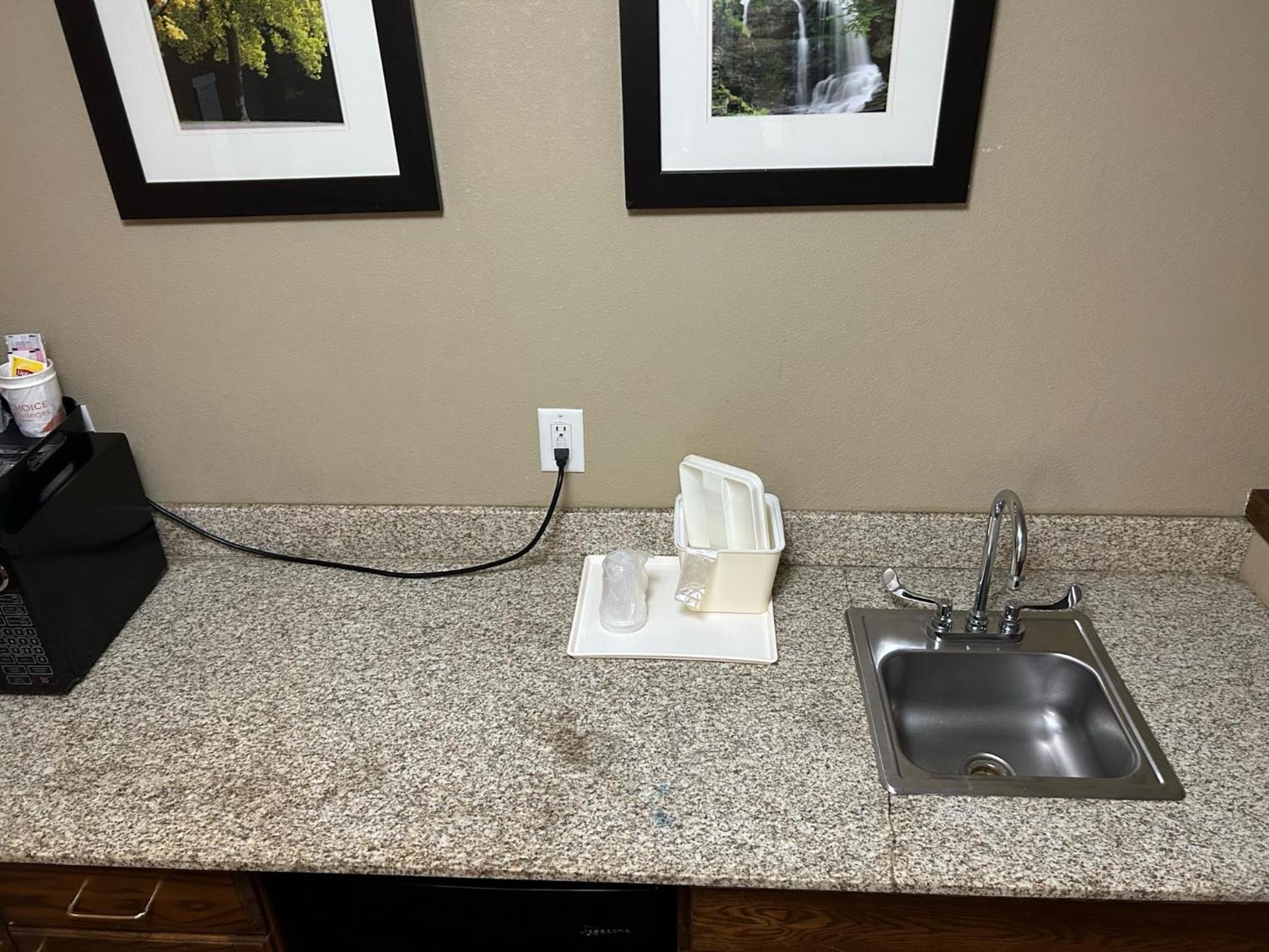 Quality Inn & Suites Bradford photo 12