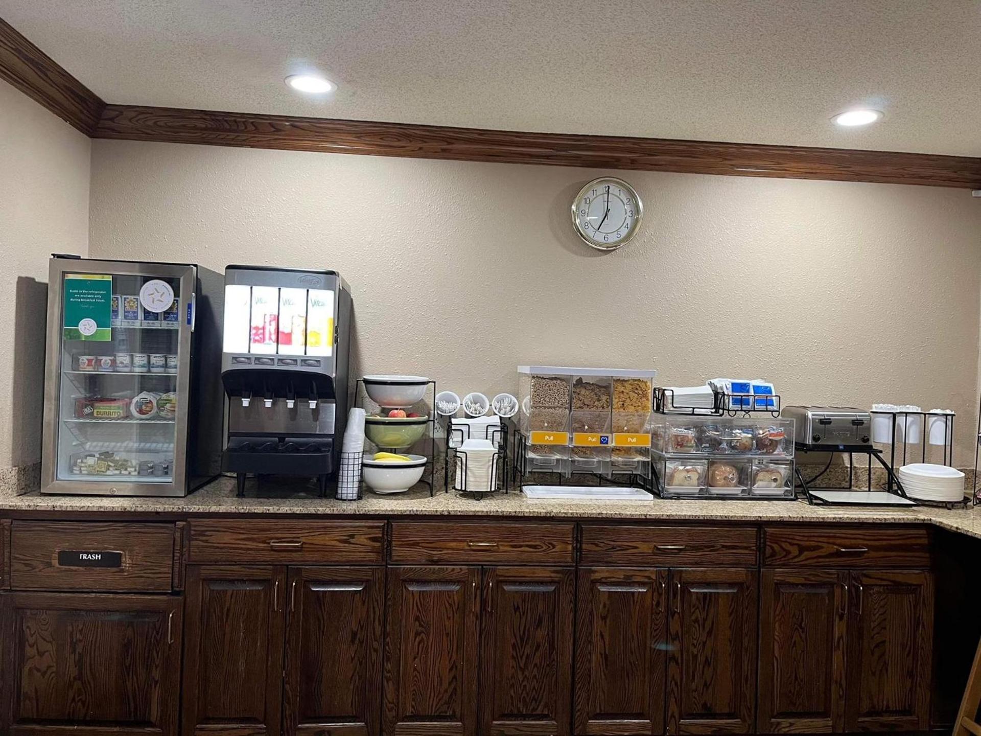 Quality Inn & Suites Bradford photo 14