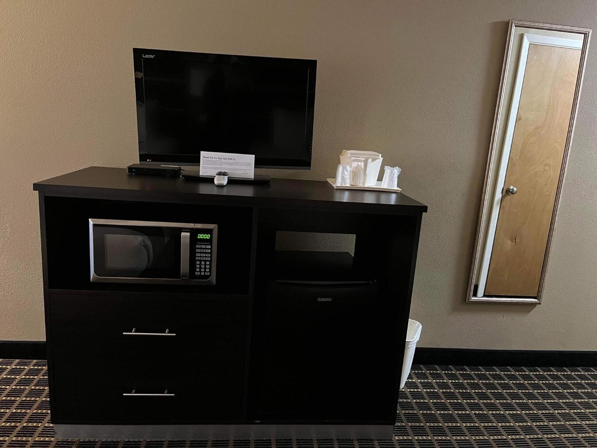 Quality Inn & Suites Bradford photo 18