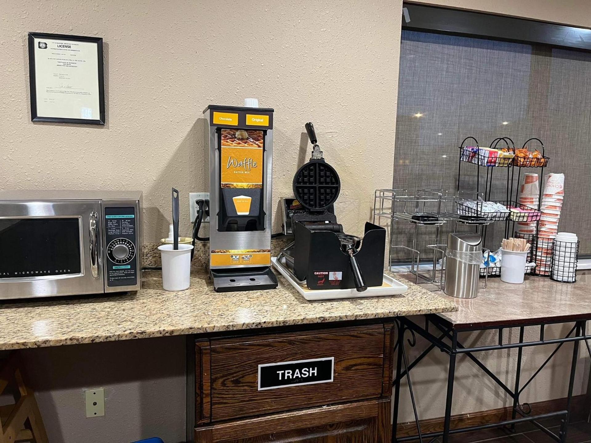 Quality Inn & Suites Bradford photo 36