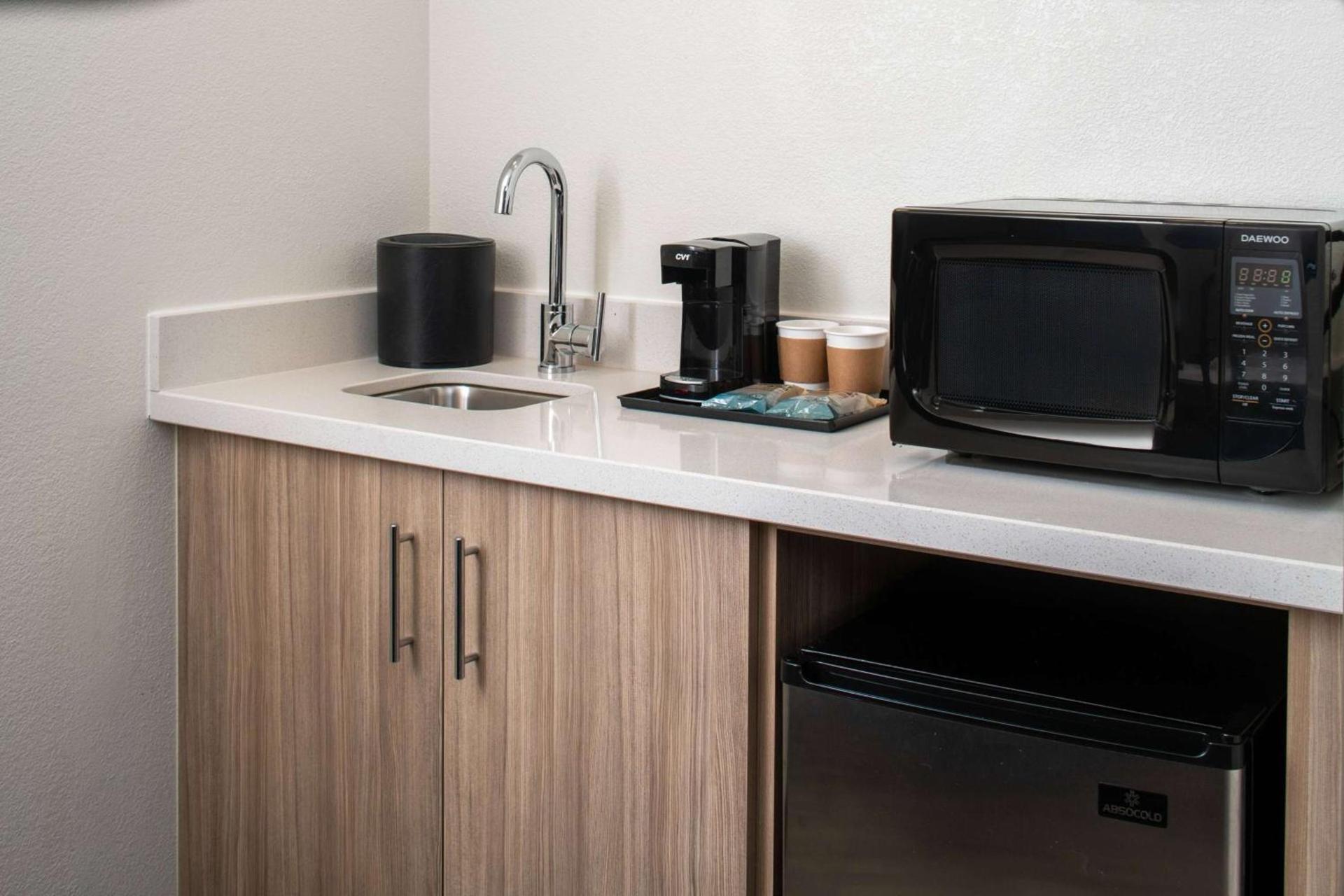 Sonesta Select Seattle Renton Suites photo 22