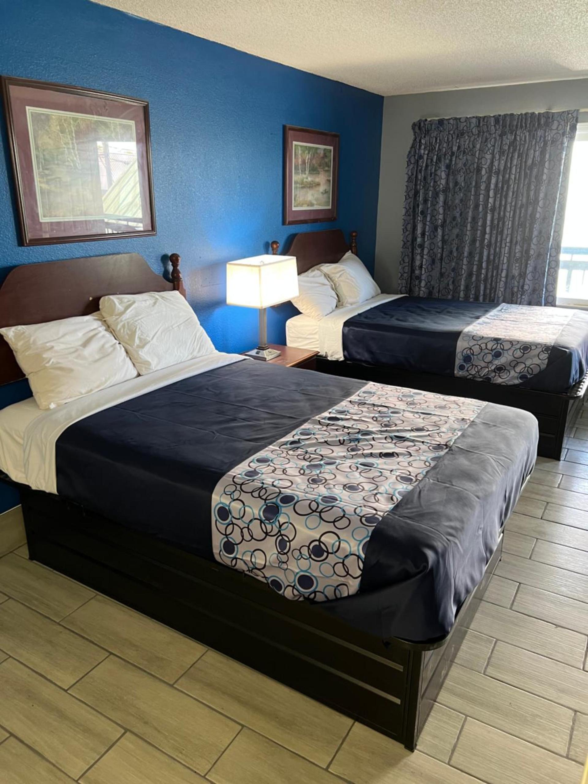Executive Inn and Suites - Jackson photo 16
