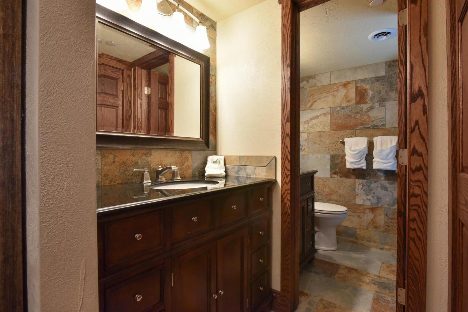 Slopeside Hotel, A Vail Resorts Property photo 51
