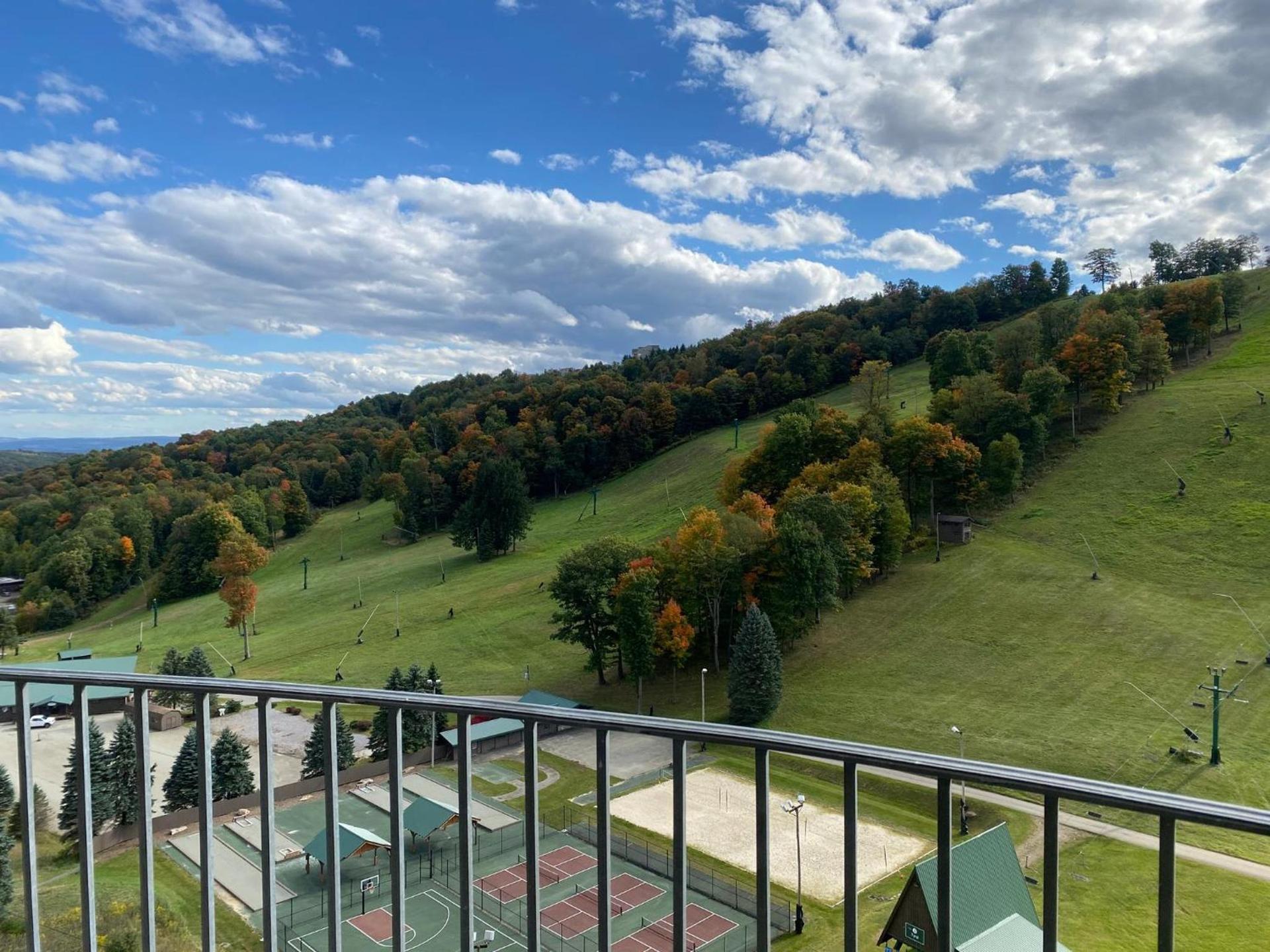 Slopeside Hotel, A Vail Resorts Property photo 17