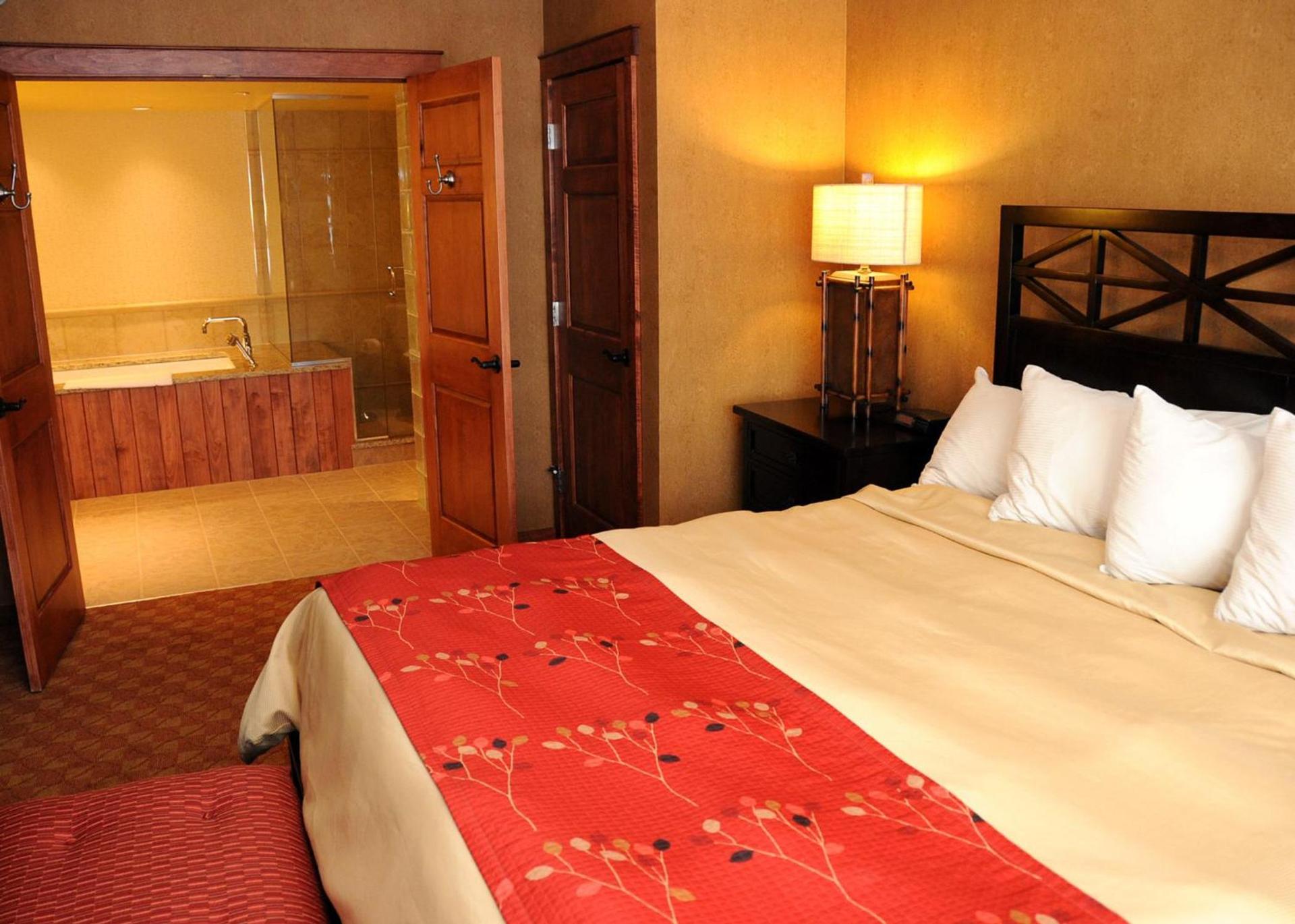 Slopeside Hotel, A Vail Resorts Property photo 60