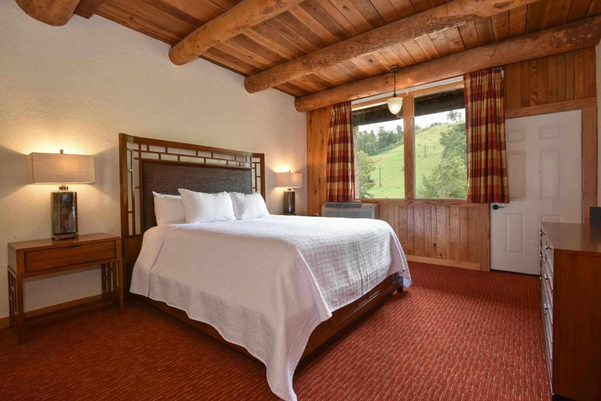 Slopeside Hotel, A Vail Resorts Property photo 31