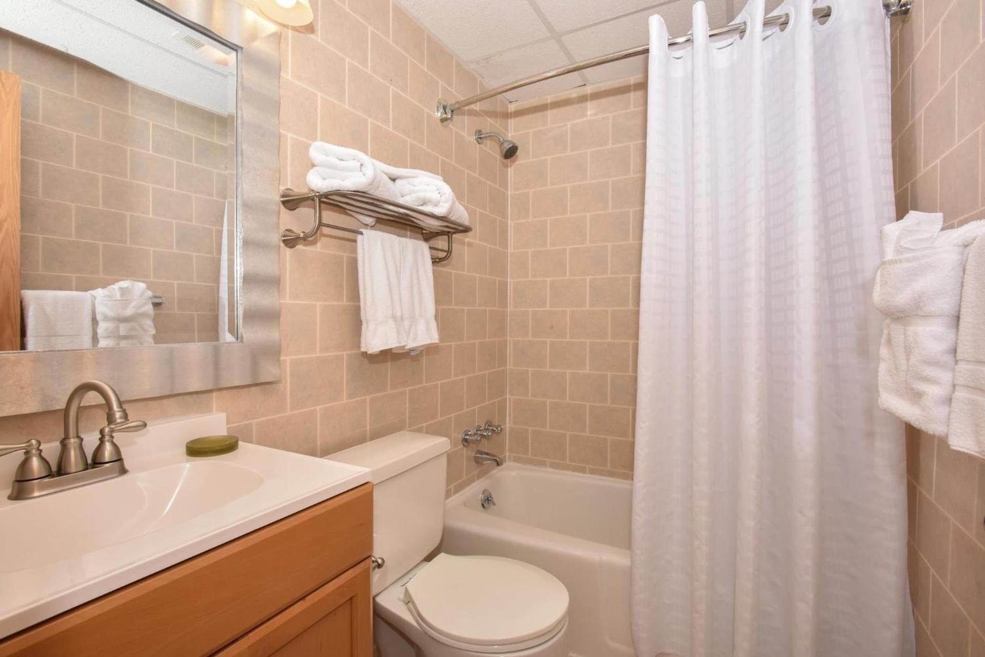 Slopeside Hotel, A Vail Resorts Property photo 62