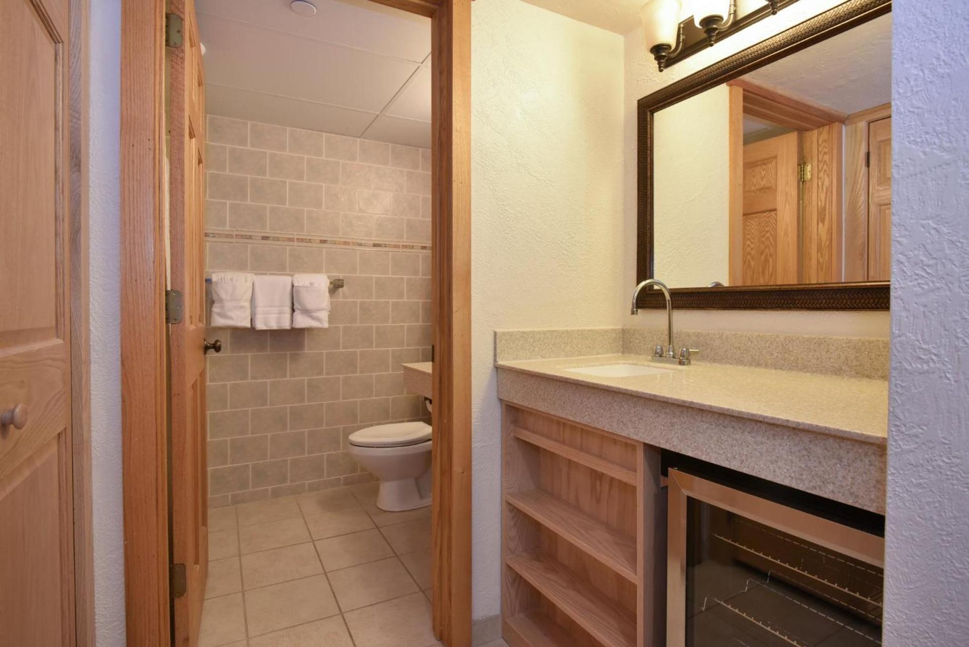 Slopeside Hotel, A Vail Resorts Property photo 32
