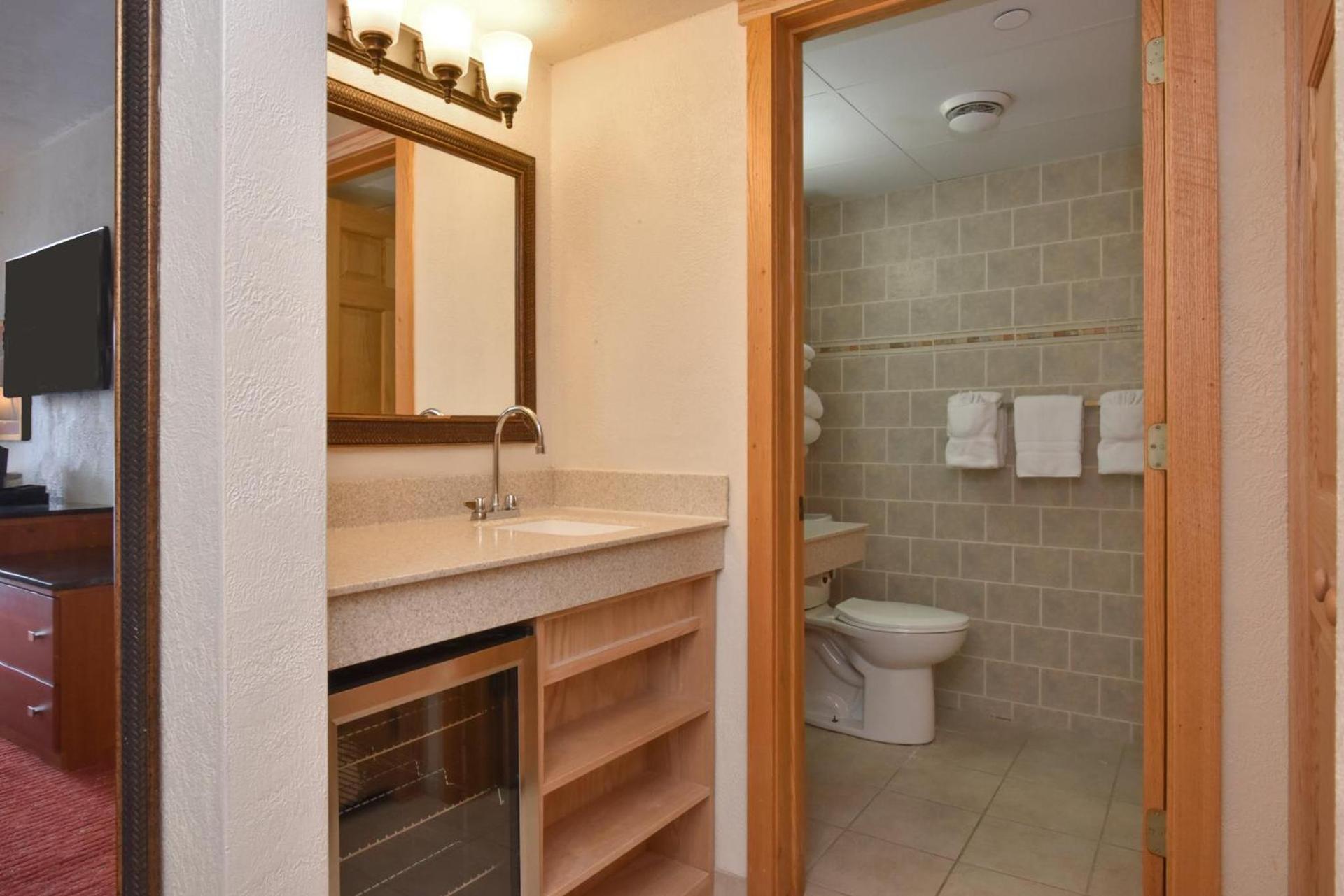 Slopeside Hotel, A Vail Resorts Property photo 36