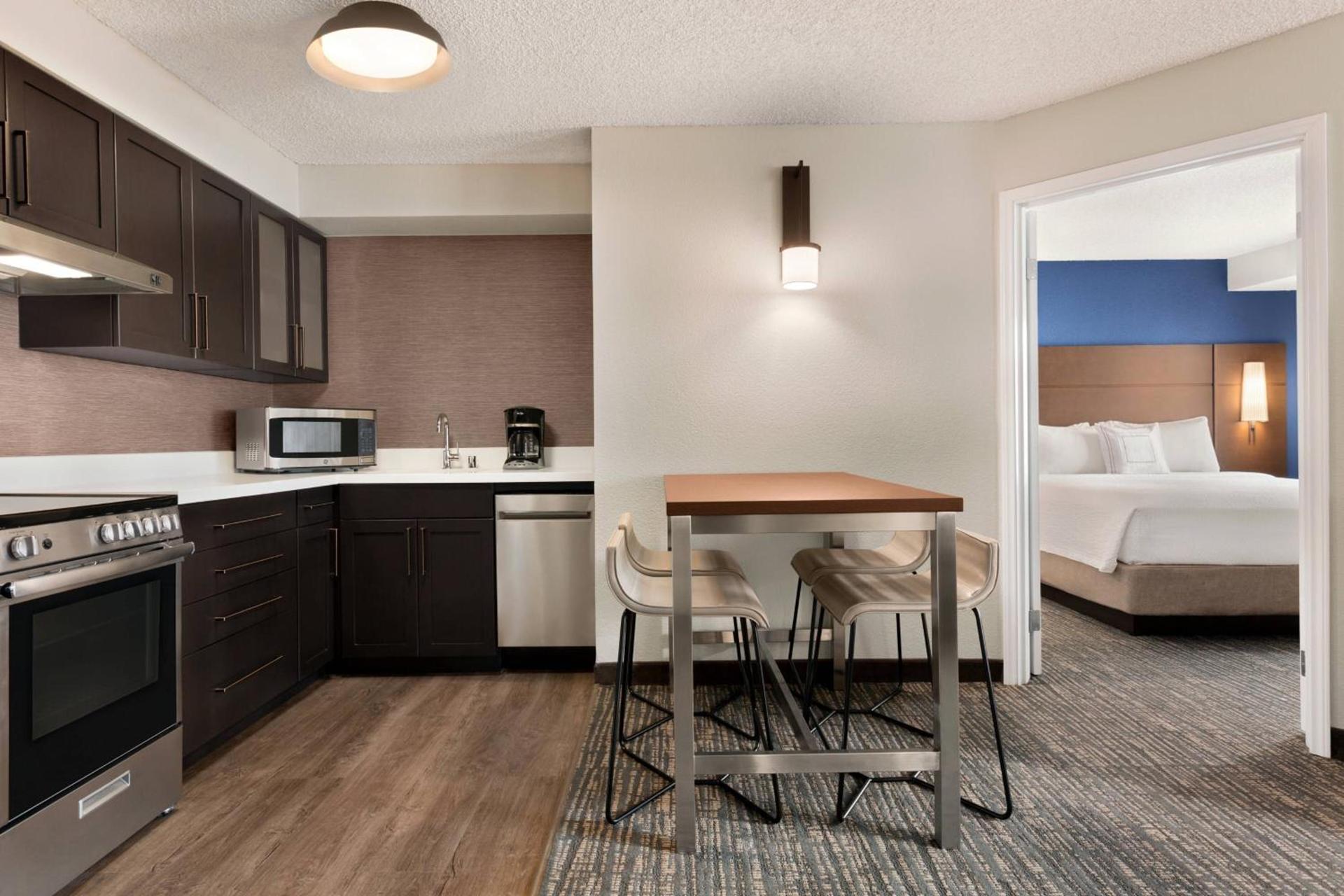 Residence Inn by Marriott Roseville photo 14