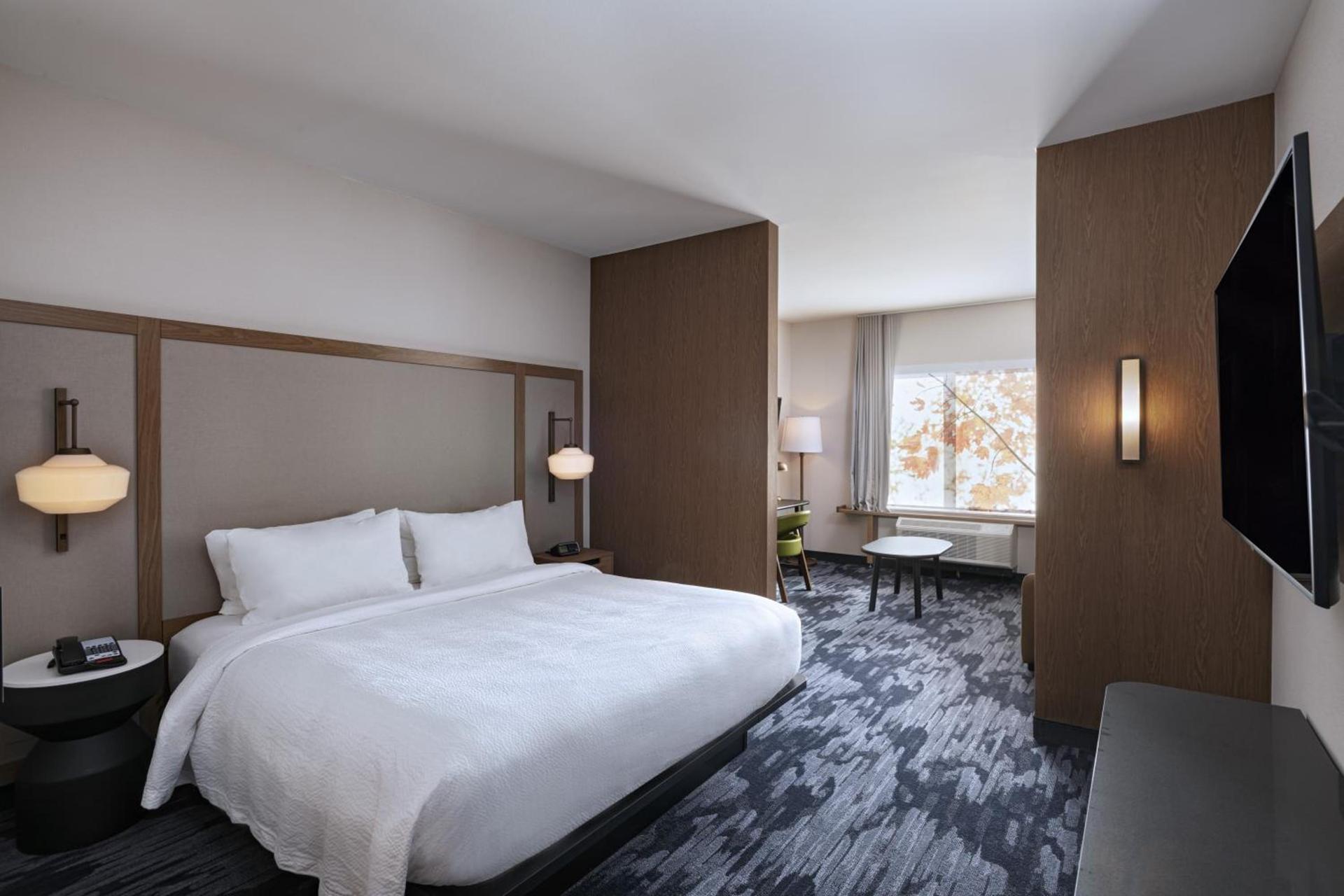 Fairfield by Marriott Inn & Suites Waller photo 9
