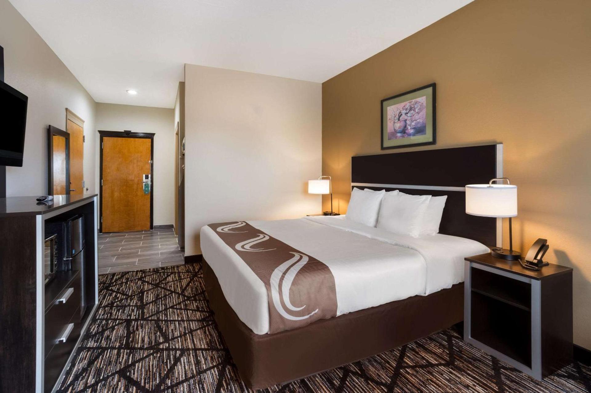 Quality Inn & Suites Pearl-Jackson photo 10