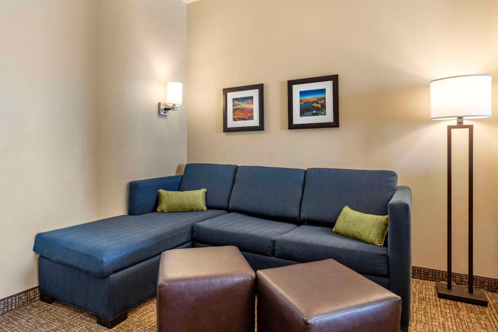 Comfort Inn & Suites Edgewood photo 11