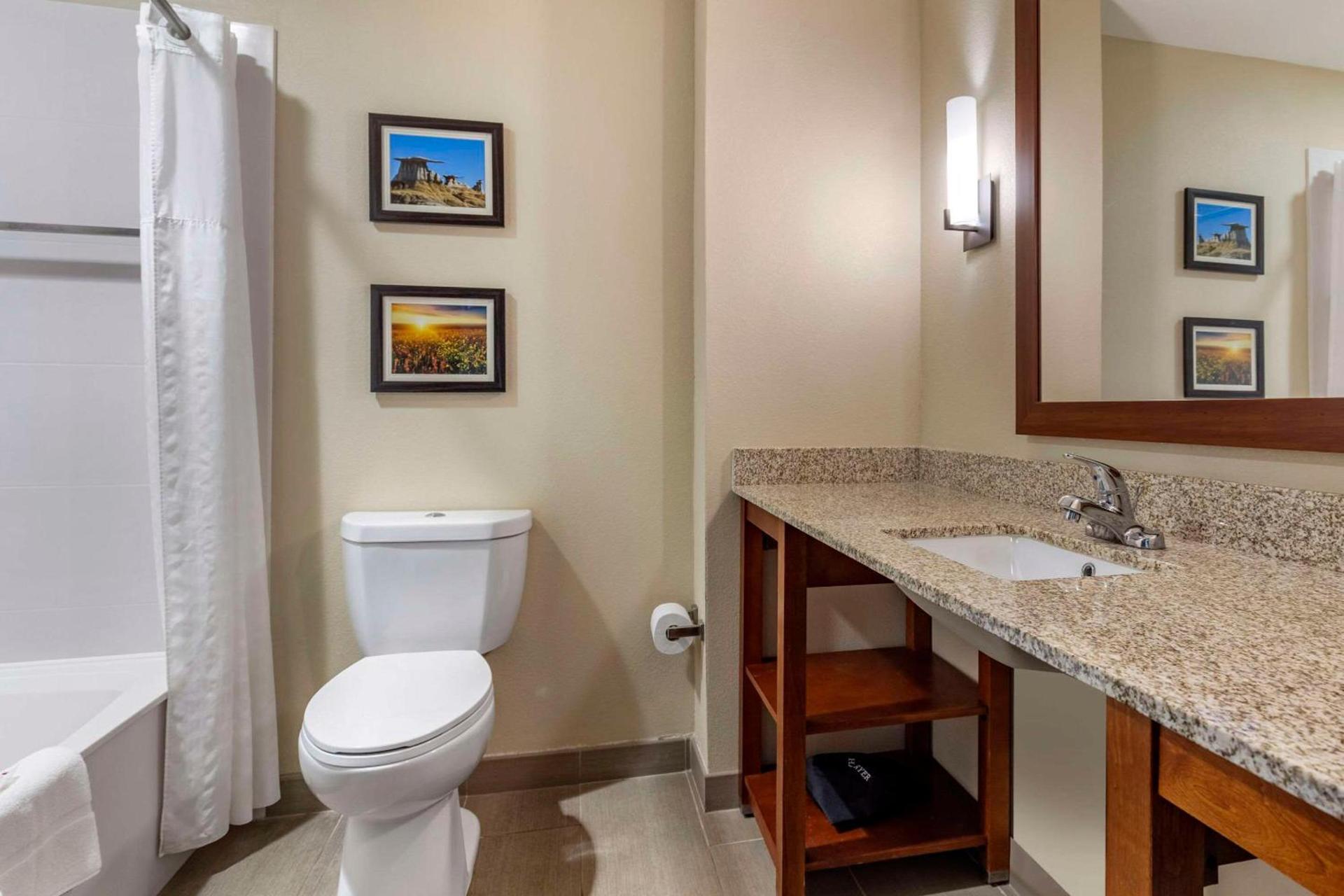 Comfort Inn & Suites Edgewood photo 18