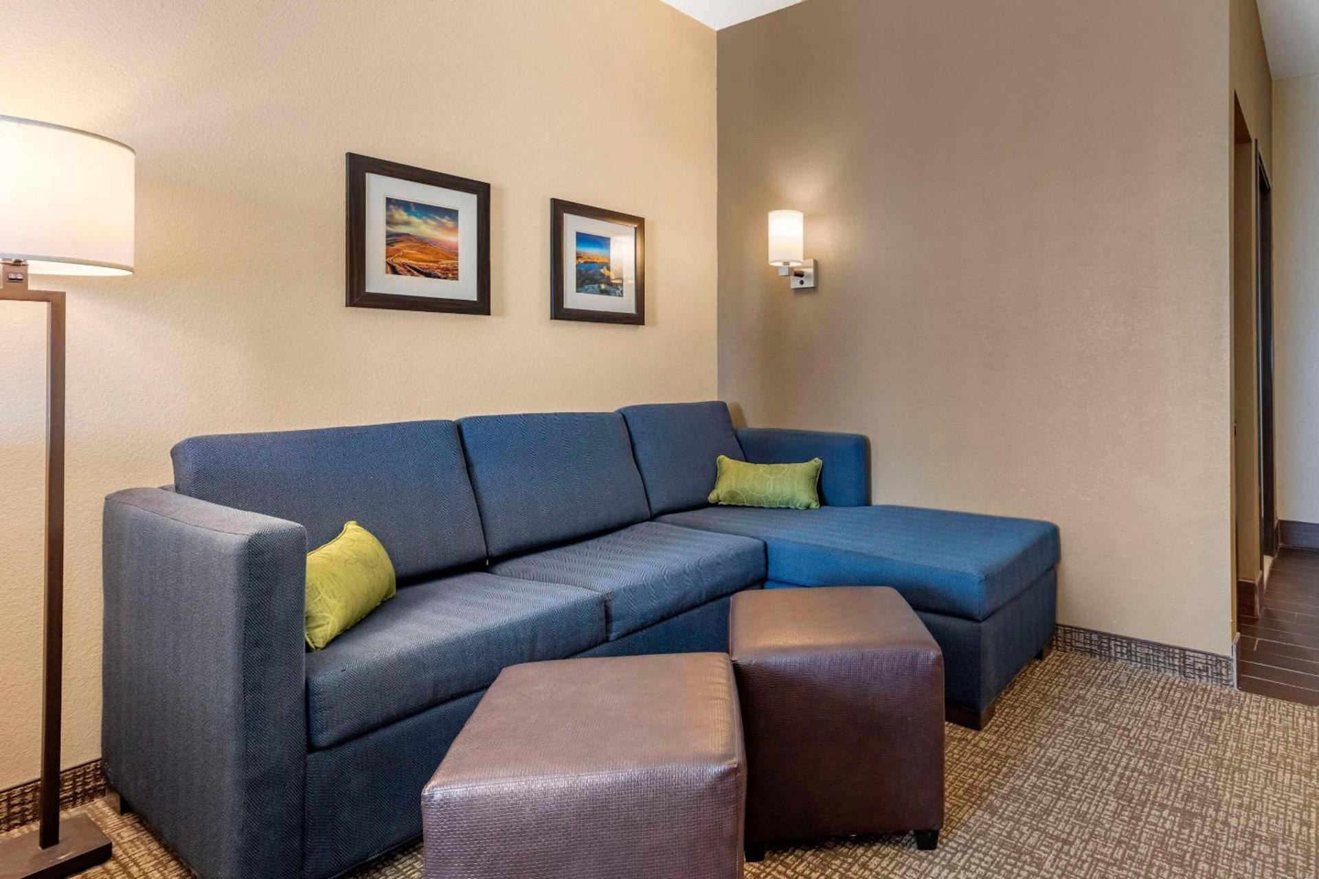 Comfort Inn & Suites Edgewood photo 19
