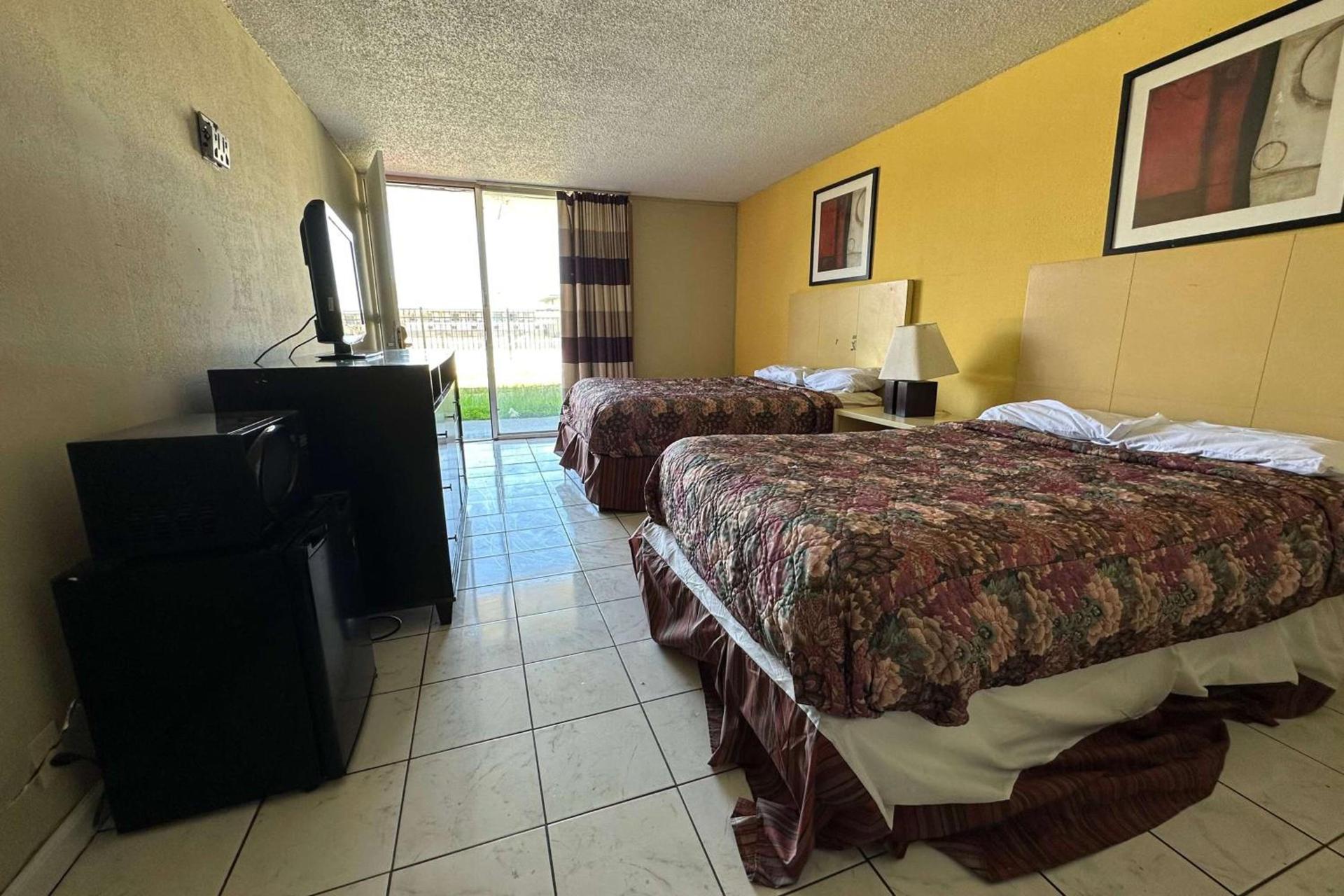 Ramada by Wyndham Lumberton NC North photo 6
