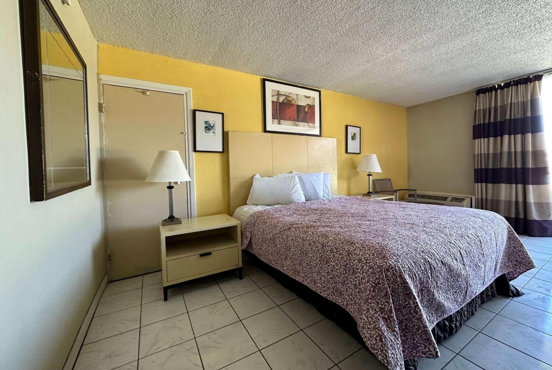 Ramada by Wyndham Lumberton NC North photo 14