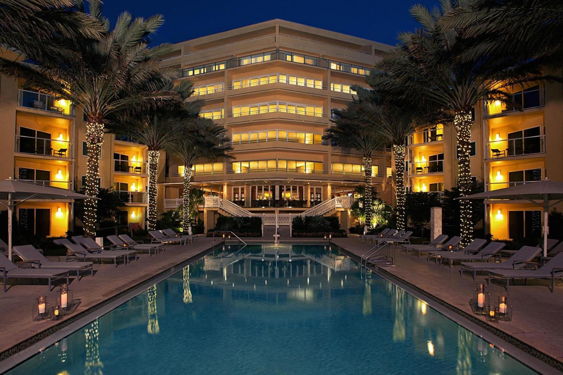 Edgewater Beach Hotel photo 4