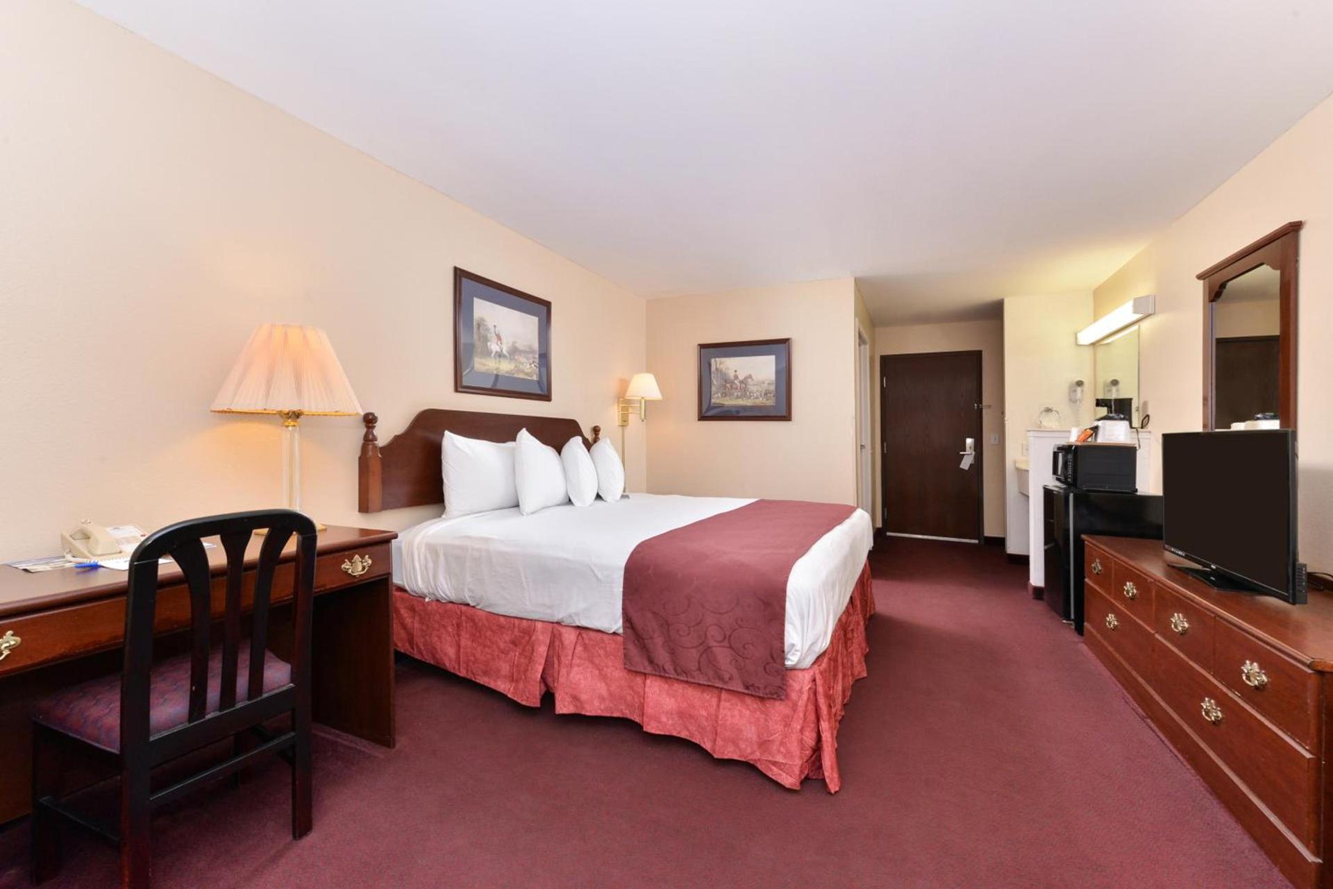 Americas Best Value Inn Somerville Texas photo 18