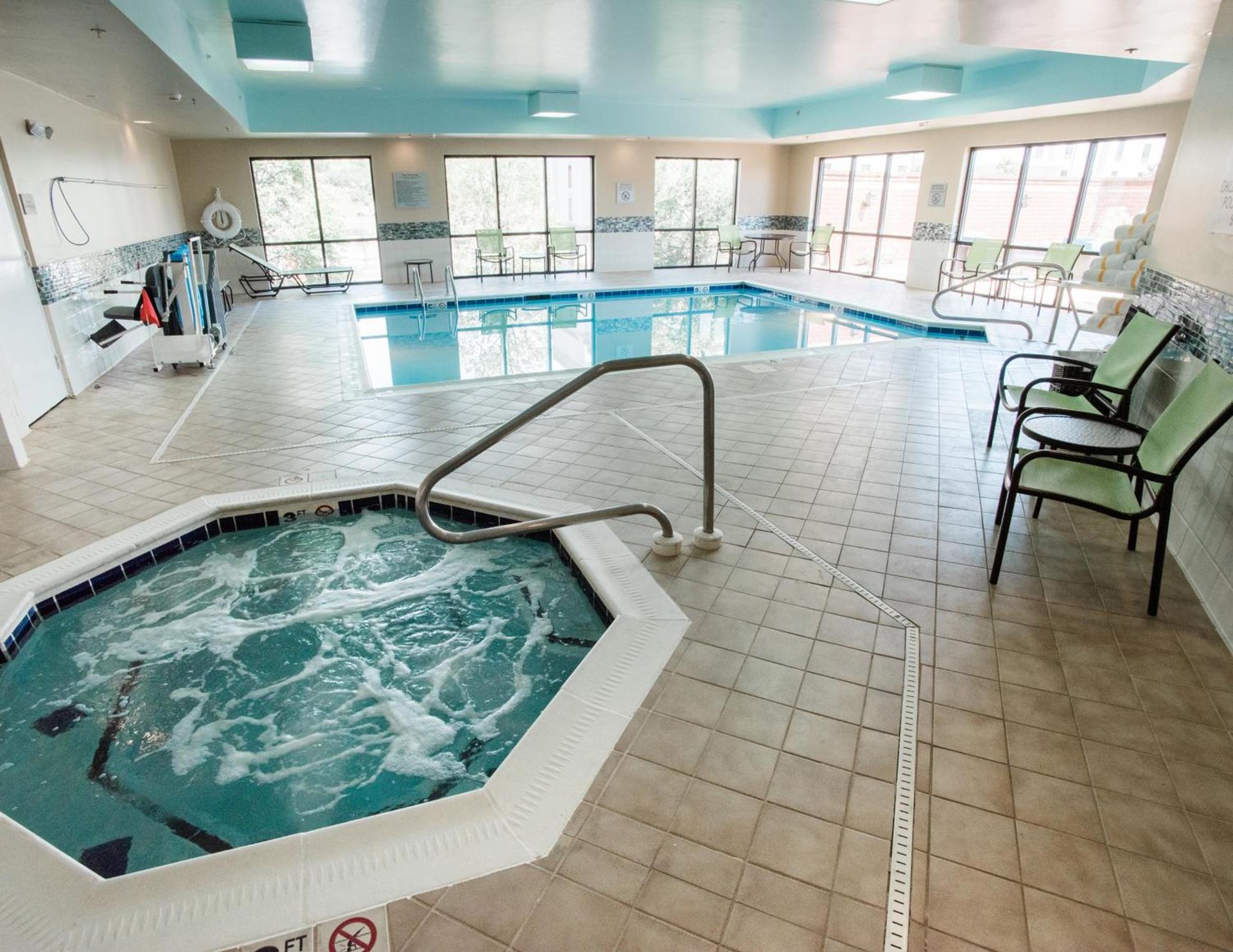 Courtyard by Marriott Hickory photo 2
