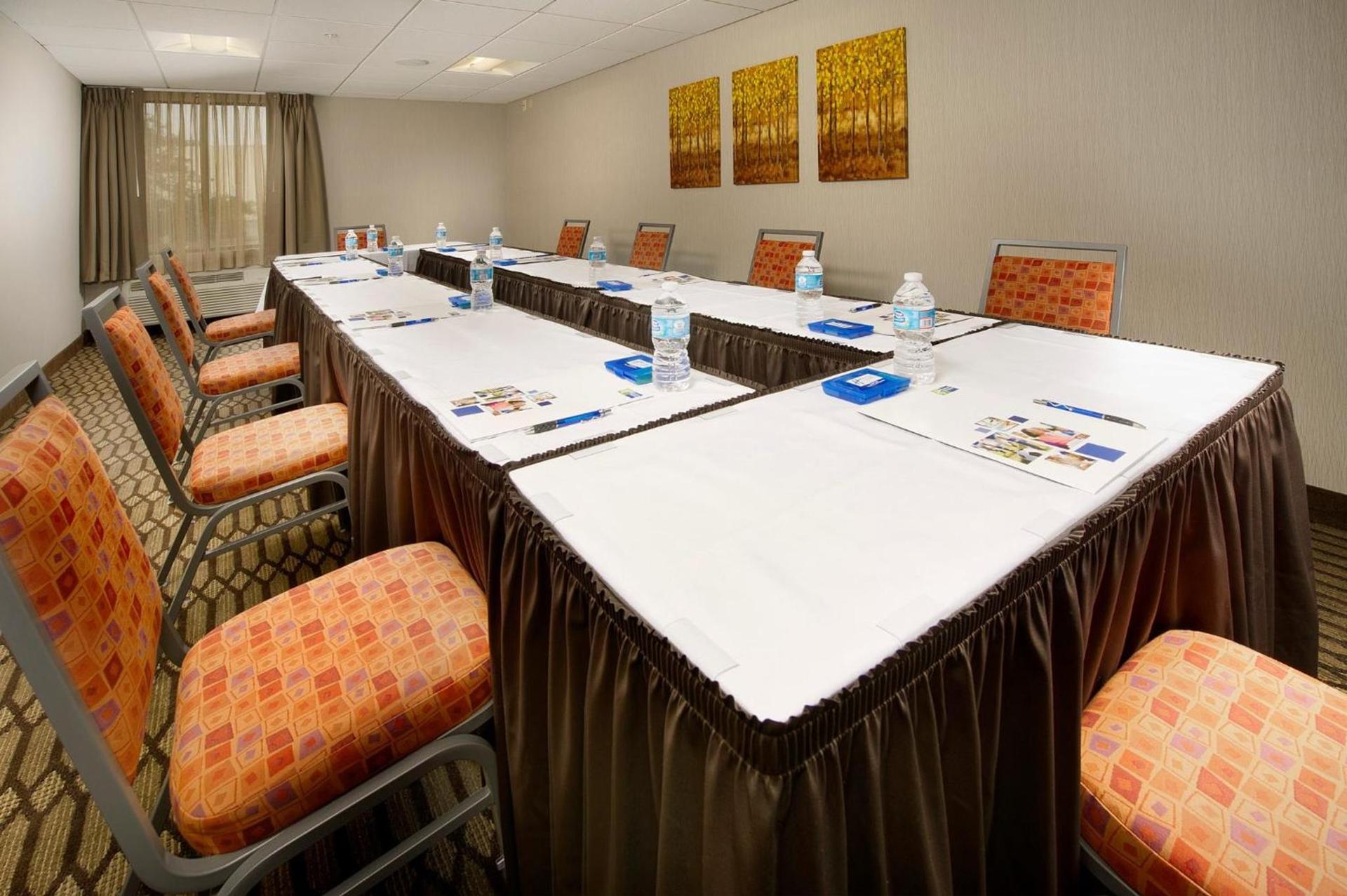 Holiday Inn Express - Waldorf by IHG photo 28