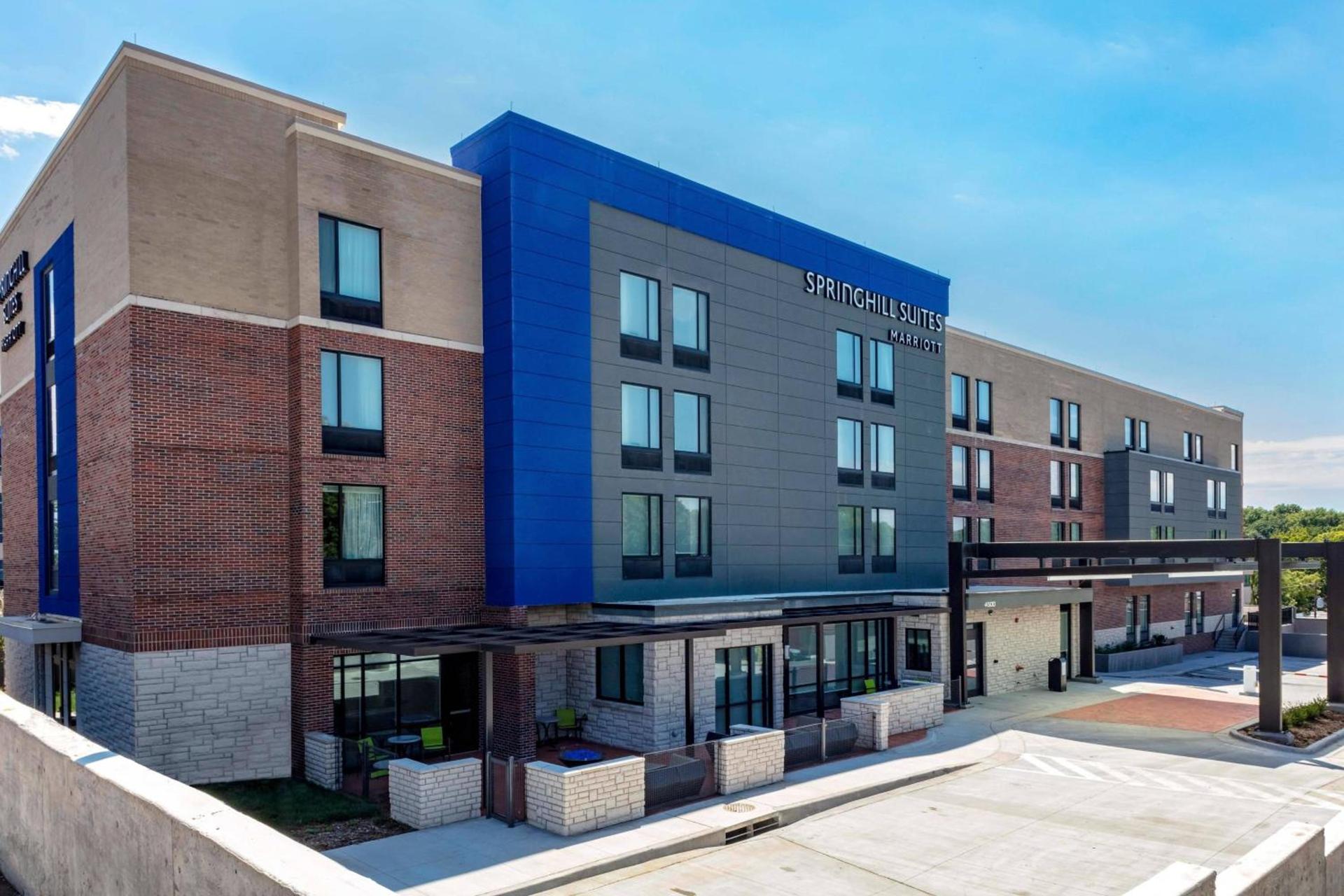 SpringHill Suites by Marriott Kansas City Plaza photo 1