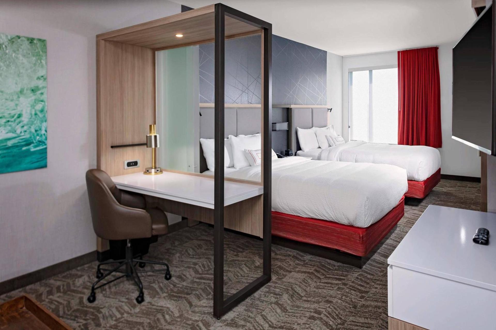 SpringHill Suites by Marriott Kansas City Plaza photo 3