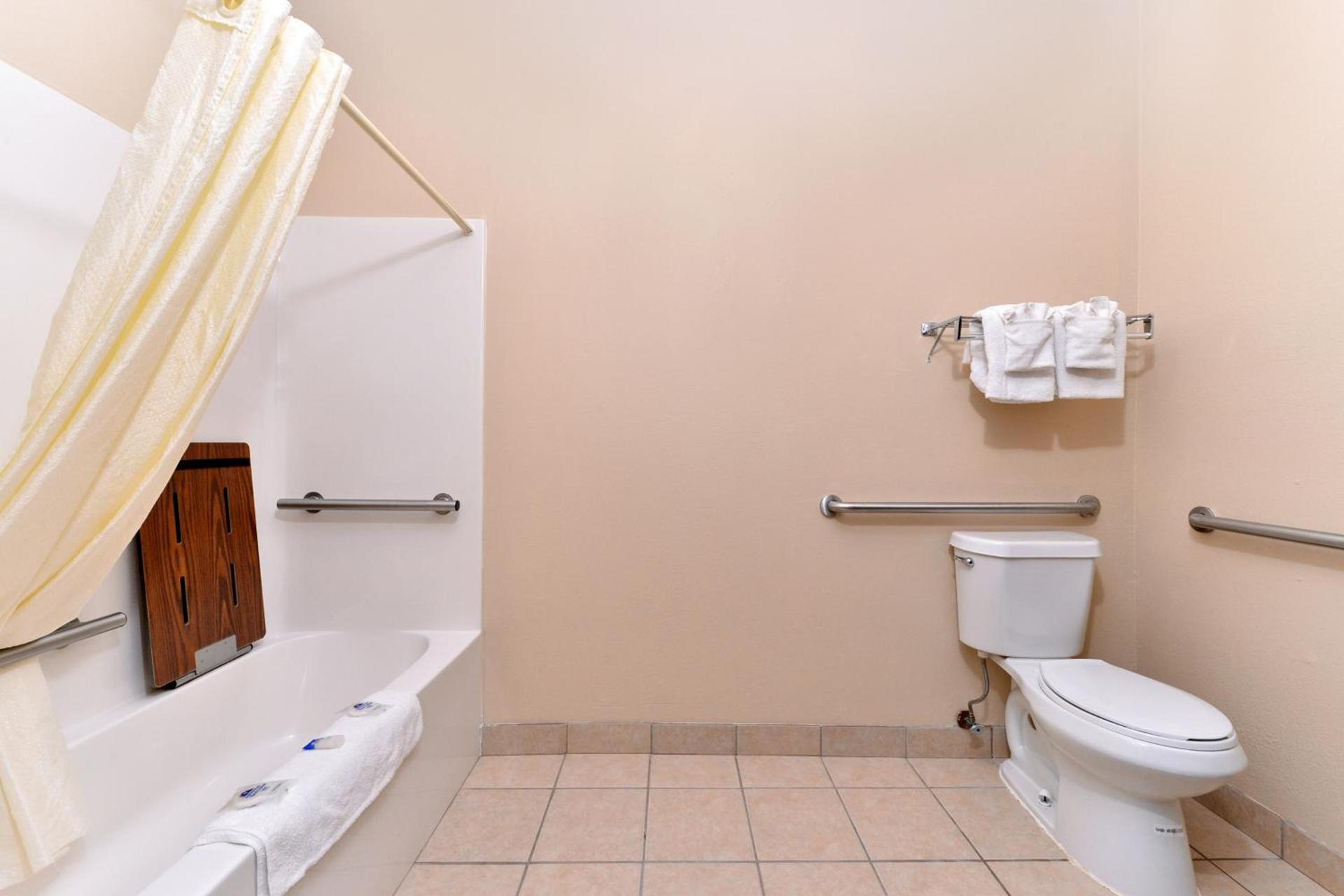 Americas Best Value Inn Somerville Texas photo 19