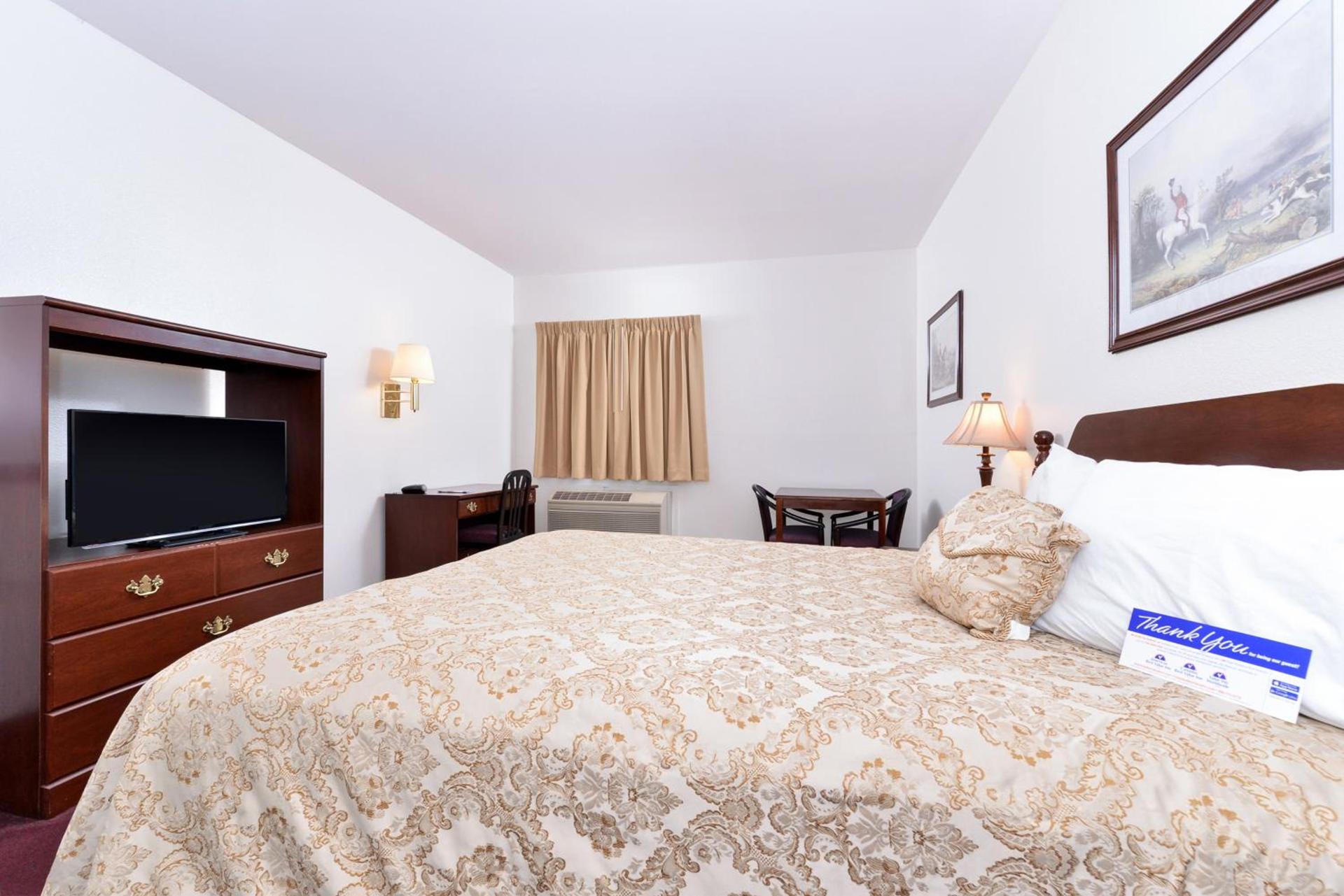 Americas Best Value Inn Somerville Texas photo 23
