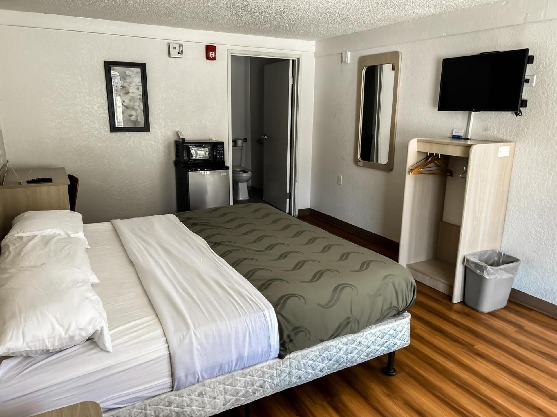 Rodeway Inn Washington PA photo 18