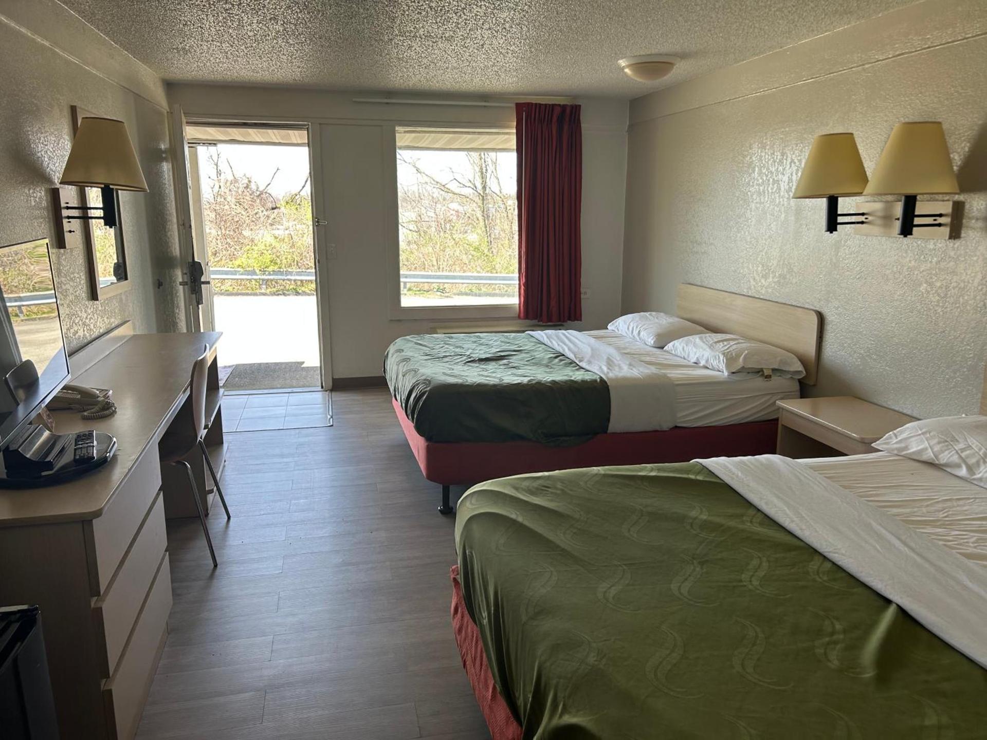 Rodeway Inn Washington PA photo 27
