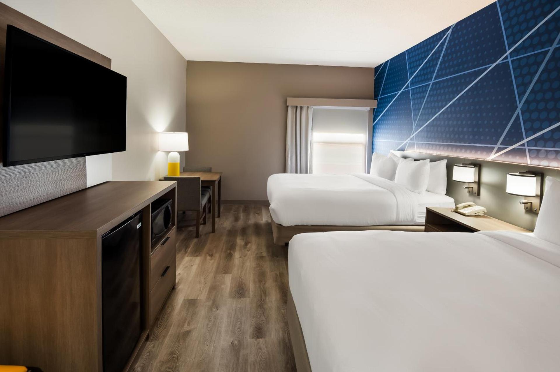 Comfort Inn & Suites Fishers - Indianapolis photo 72