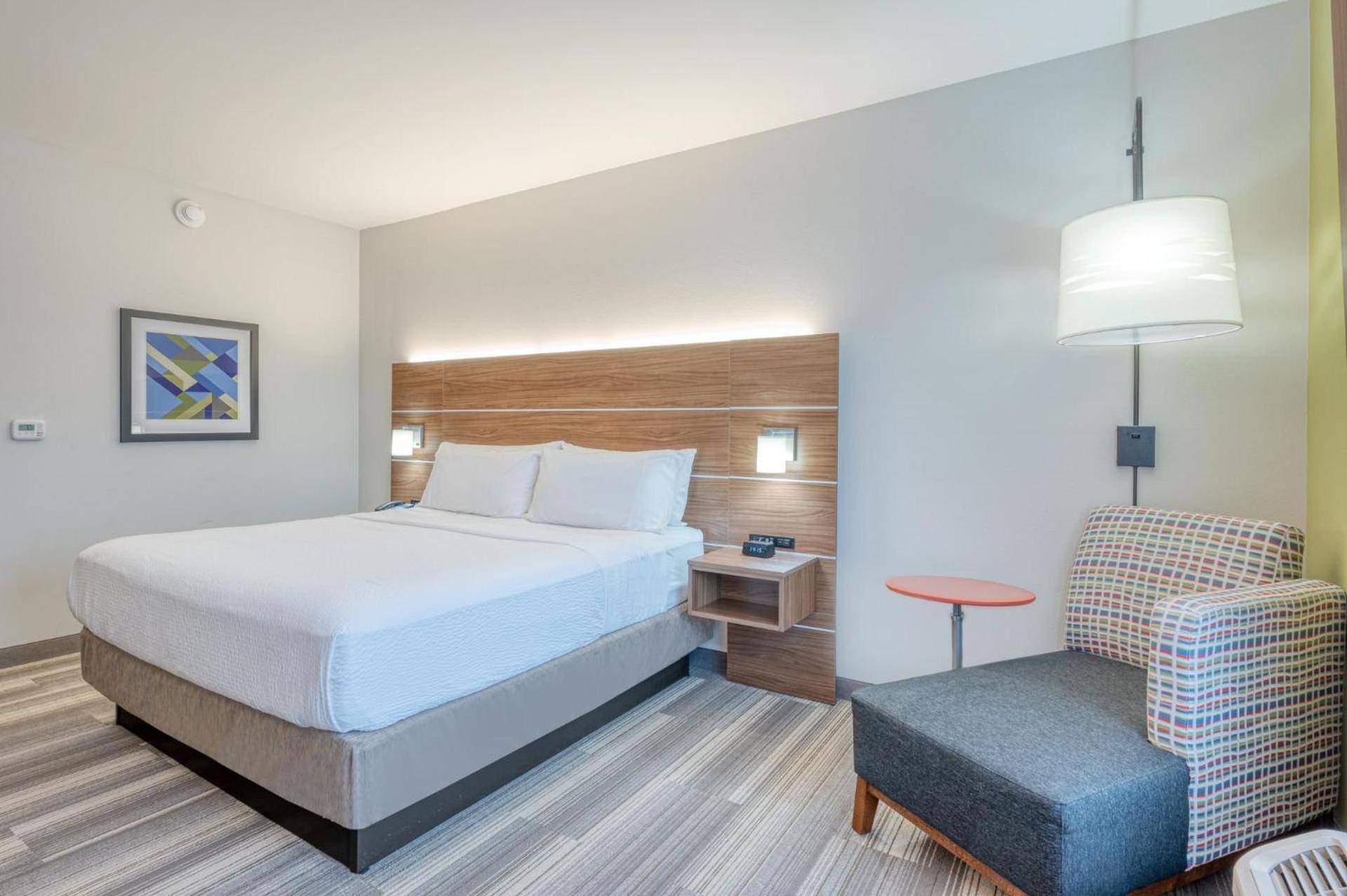 Holiday Inn Express & Suites St. Louis - Chesterfield by IHG photo 28