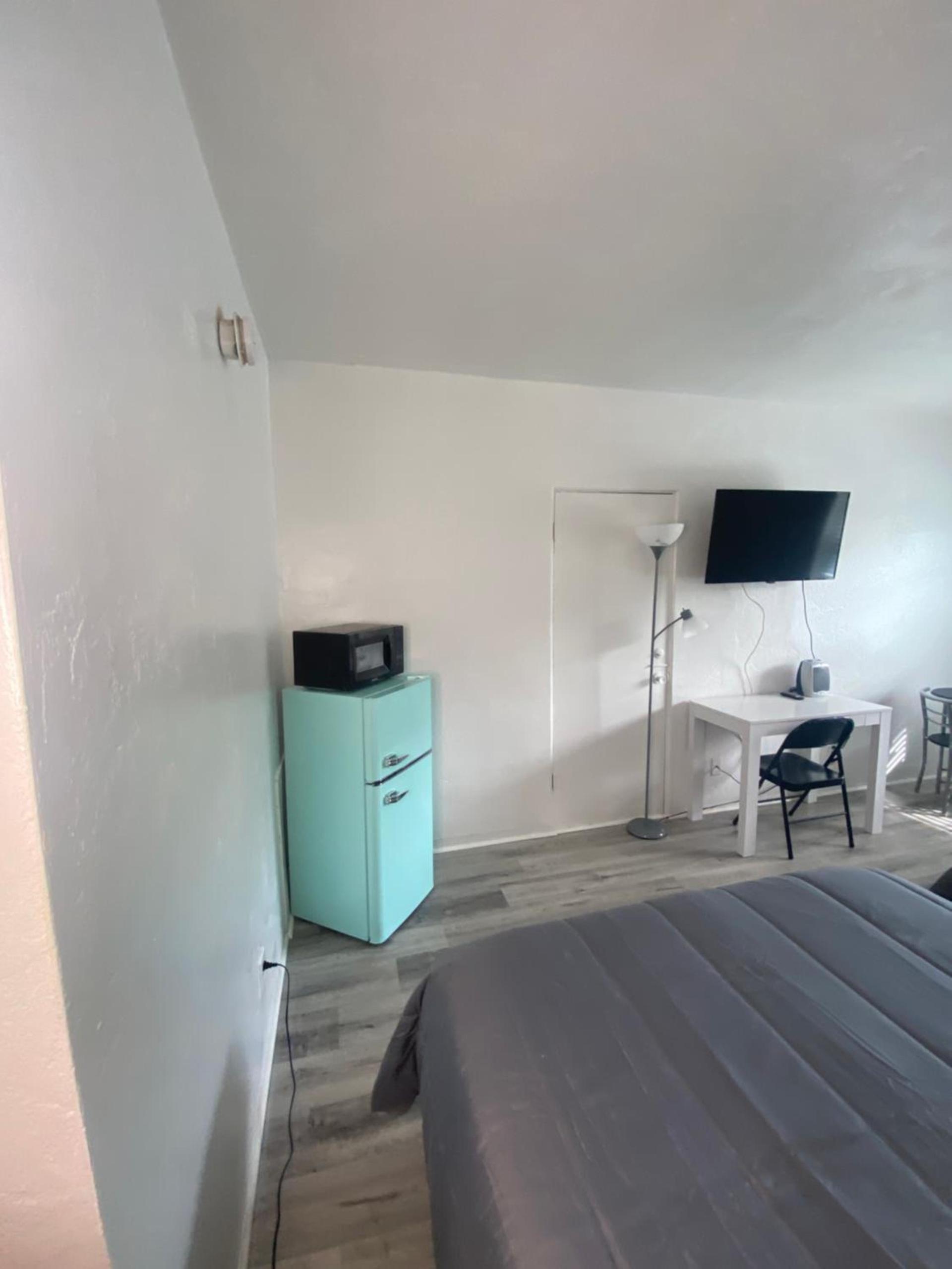 Uptown Inn & Suites photo 13