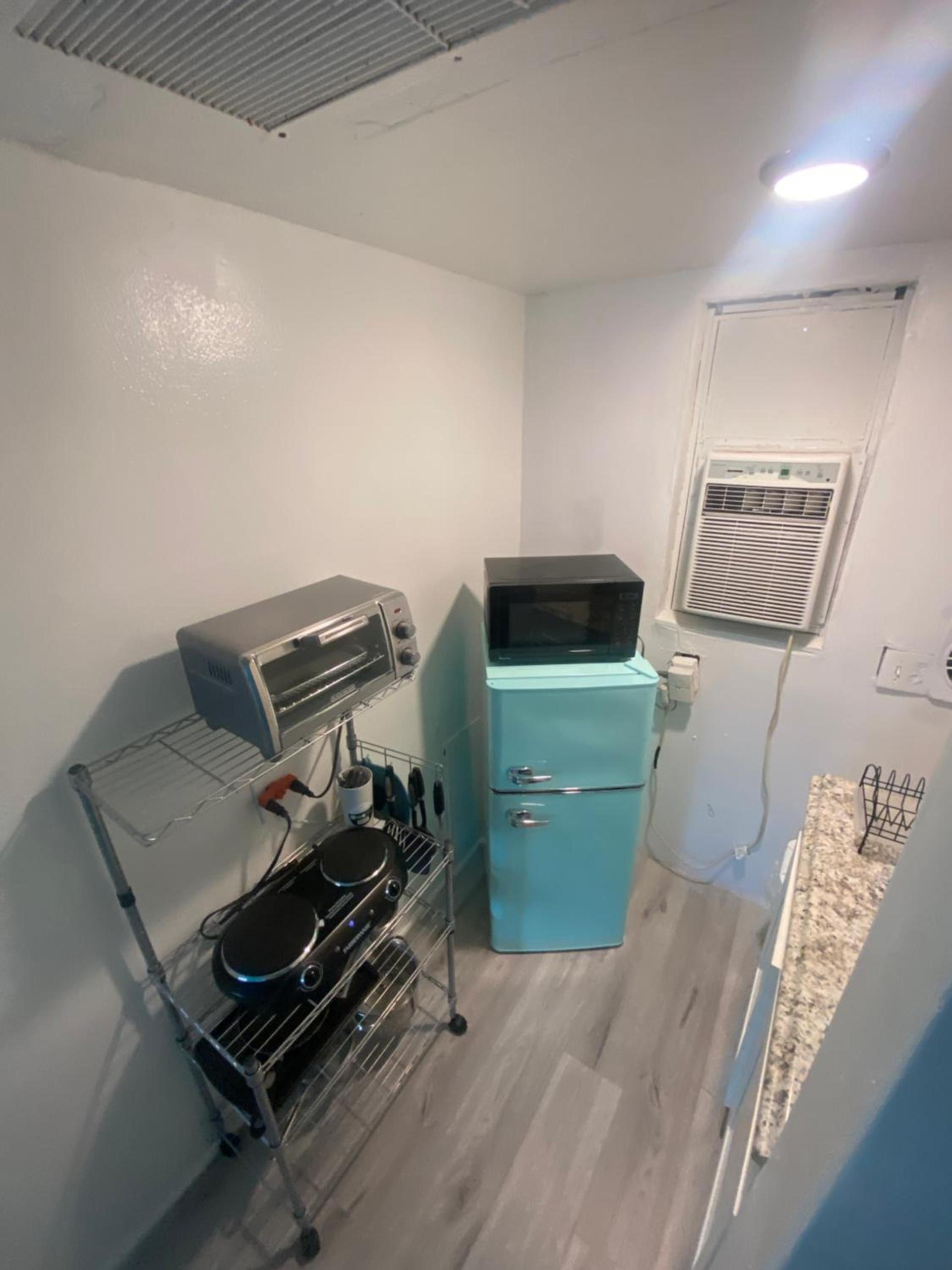 Uptown Inn & Suites photo 16