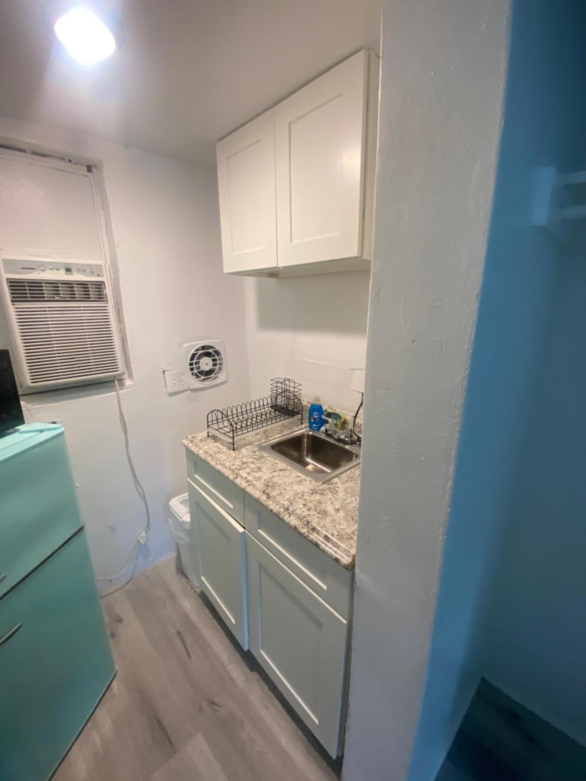 Uptown Inn & Suites photo 19