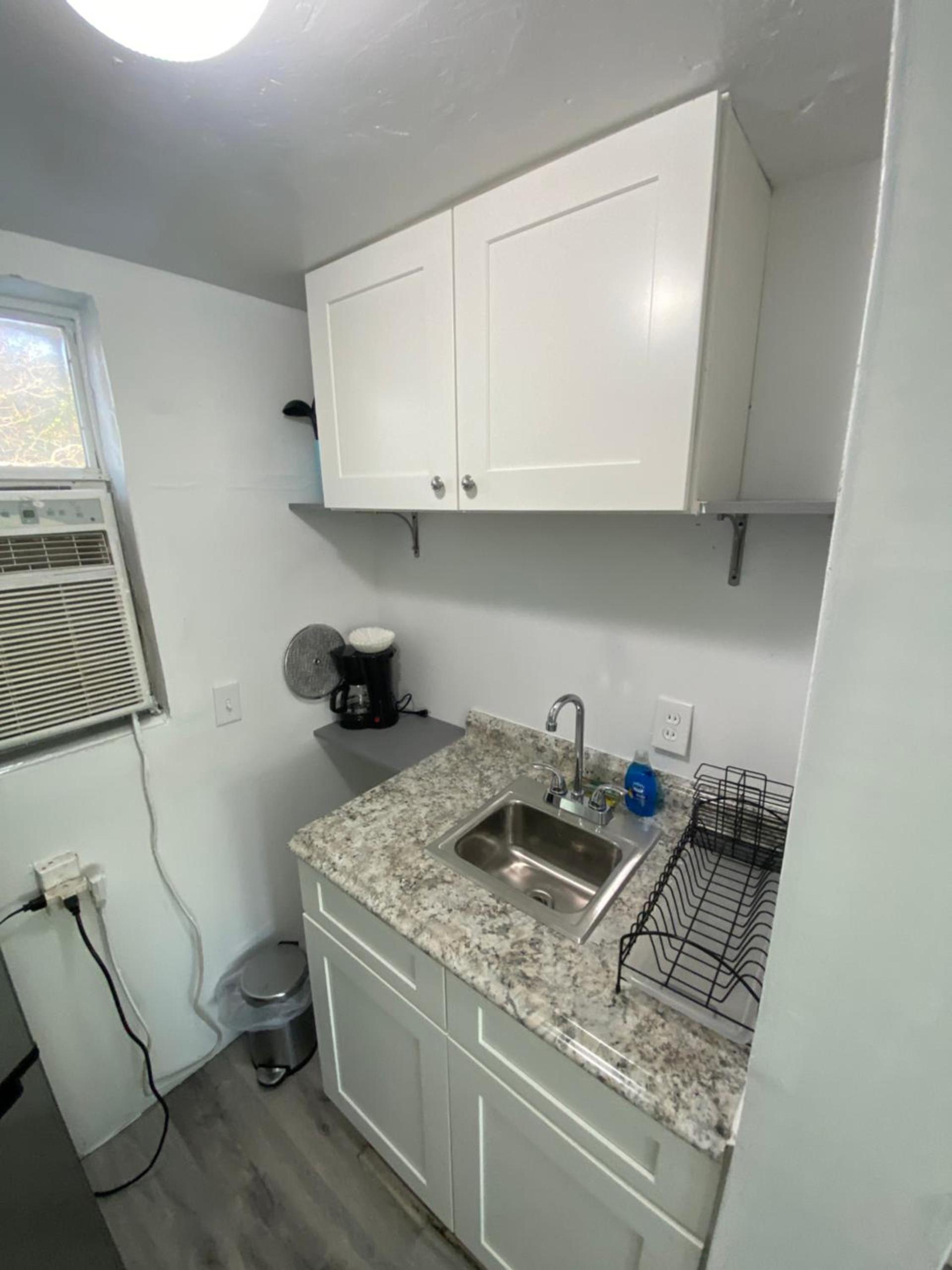 Uptown Inn & Suites photo 21