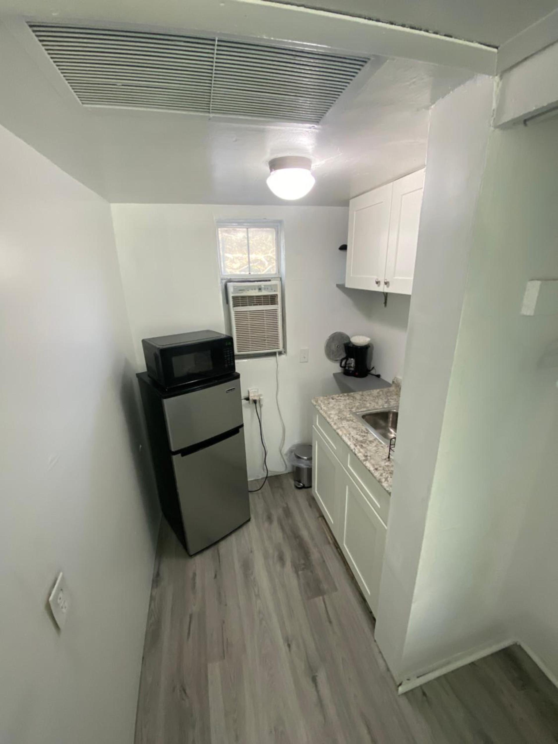 Uptown Inn & Suites photo 20