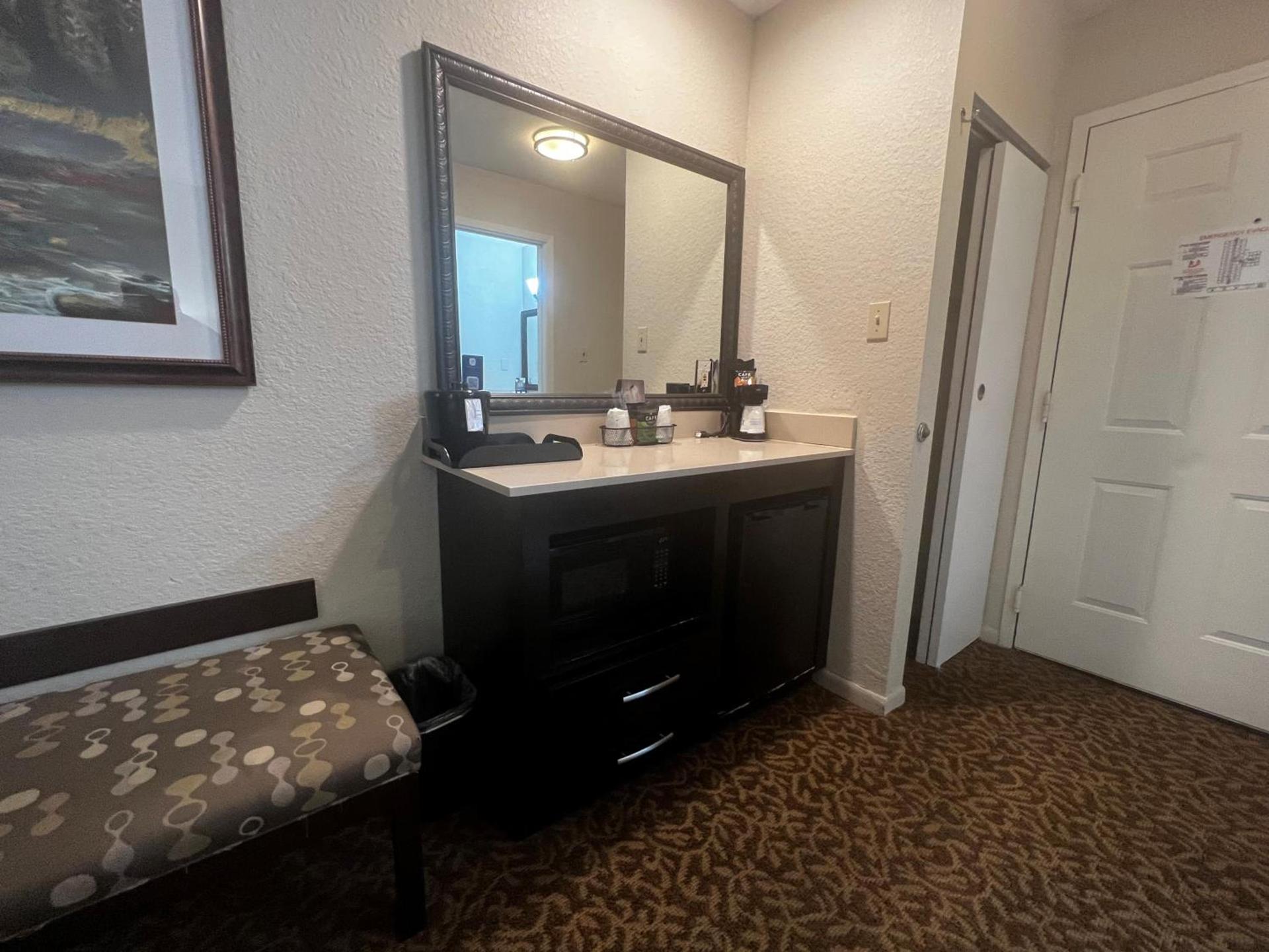 Studio 6 Houston, TX - Westchase photo 19